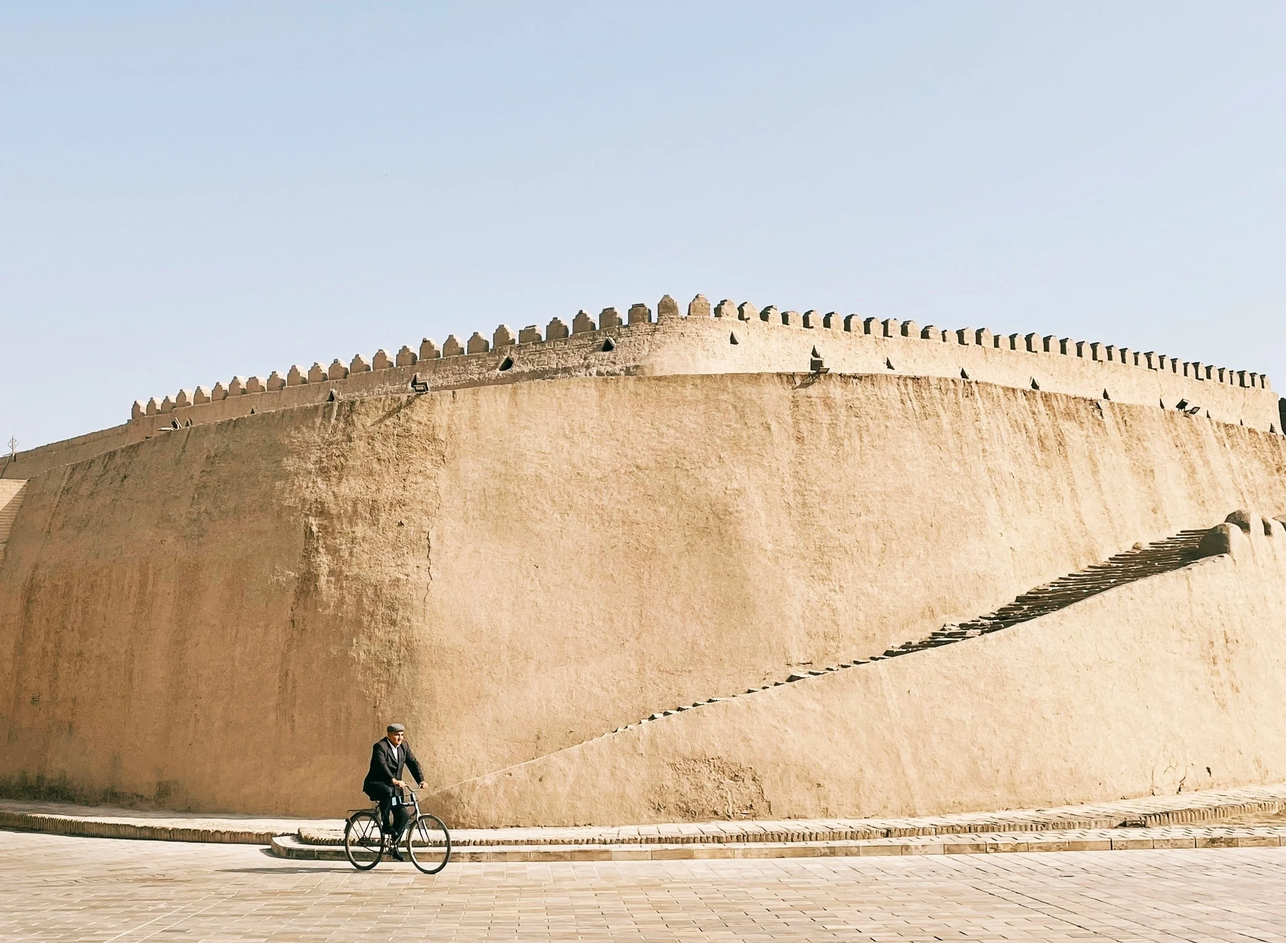 Khiva Itchan Kala ancient walled city Uzbekistan Silk Road luxury private tour how many days