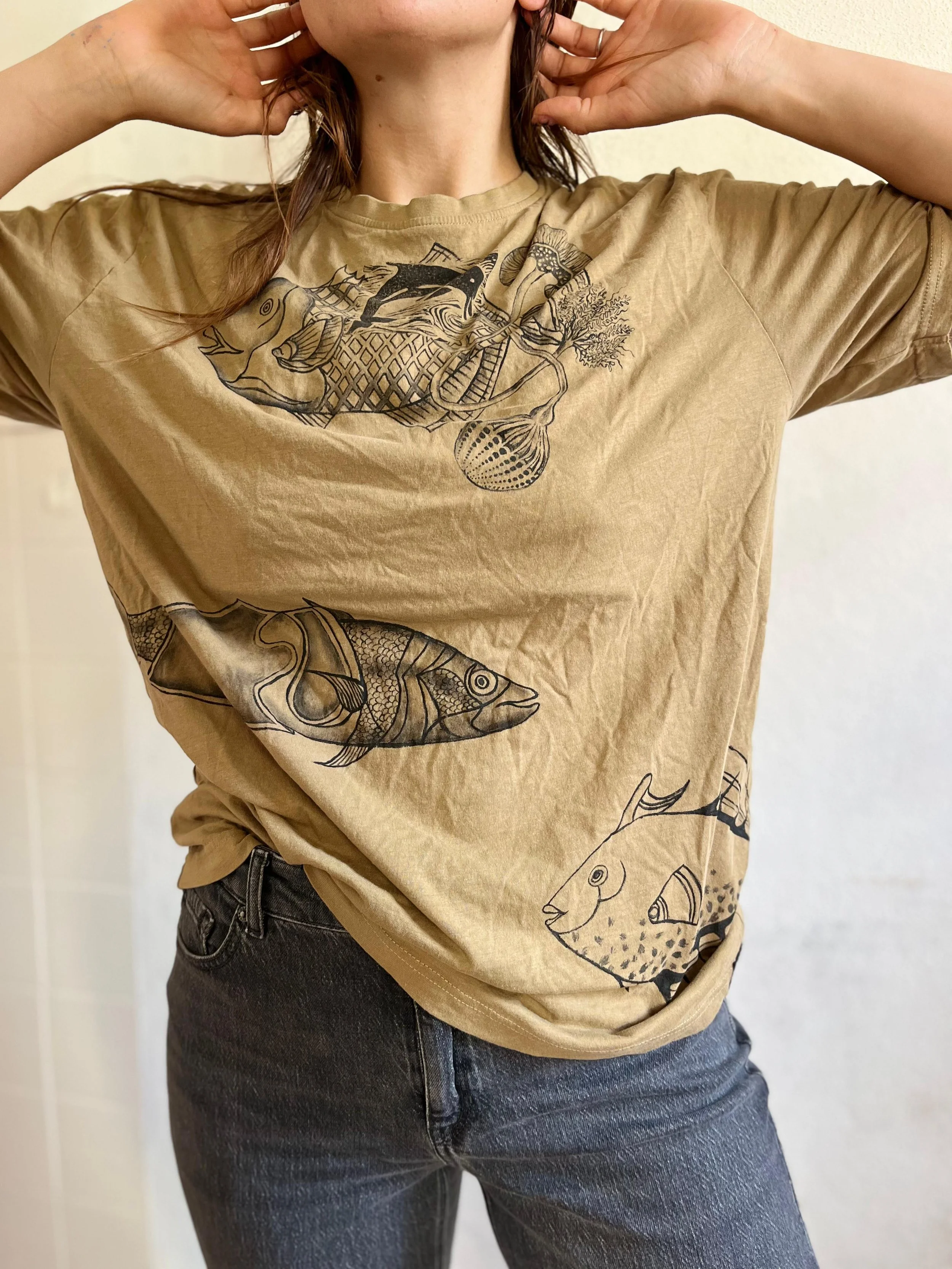 Organic Cotton T-Shirt – Dolphin (L) (10).jpg
