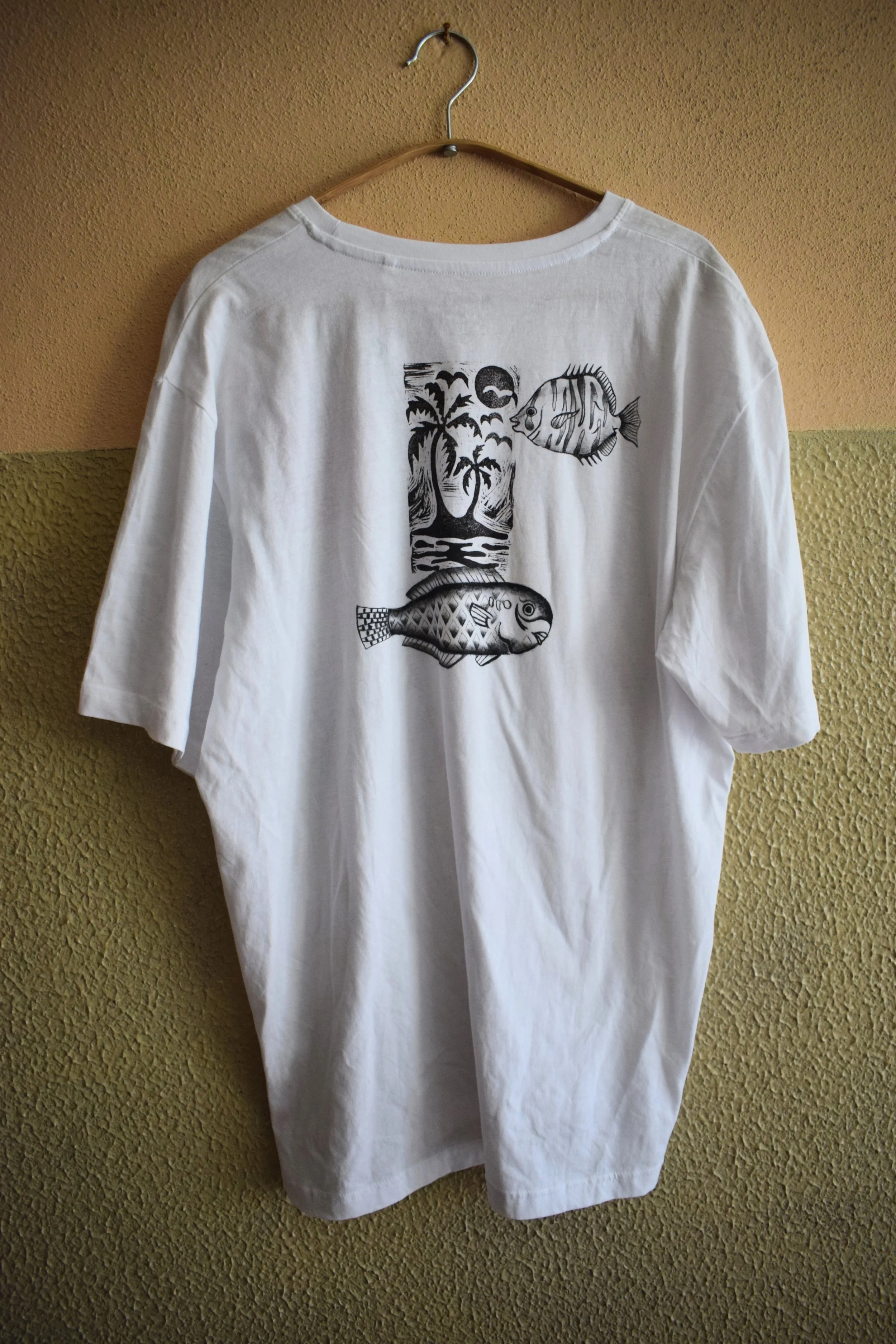 Guppy Shirt White2.JPG