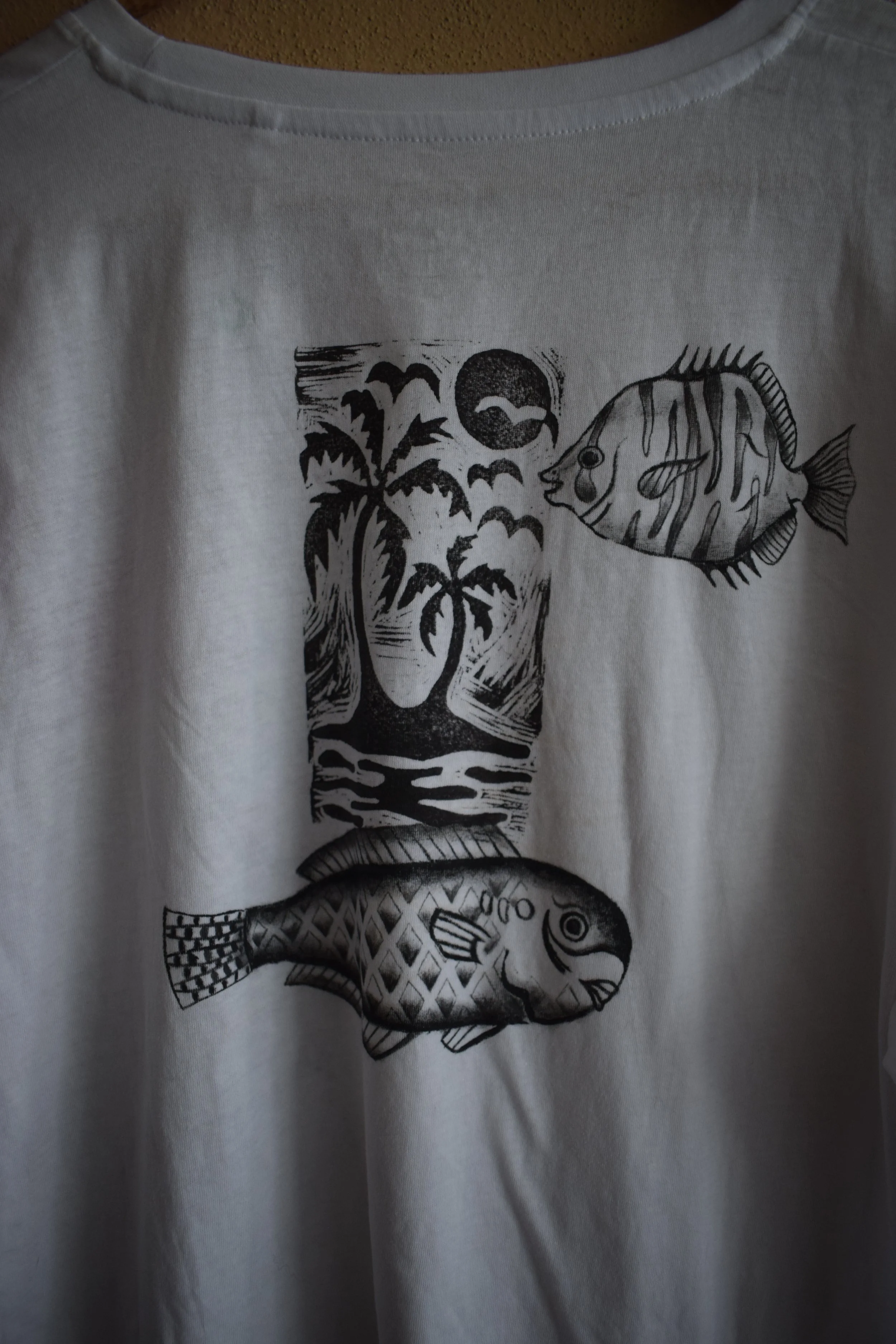 Guppy Shirt White3.JPG