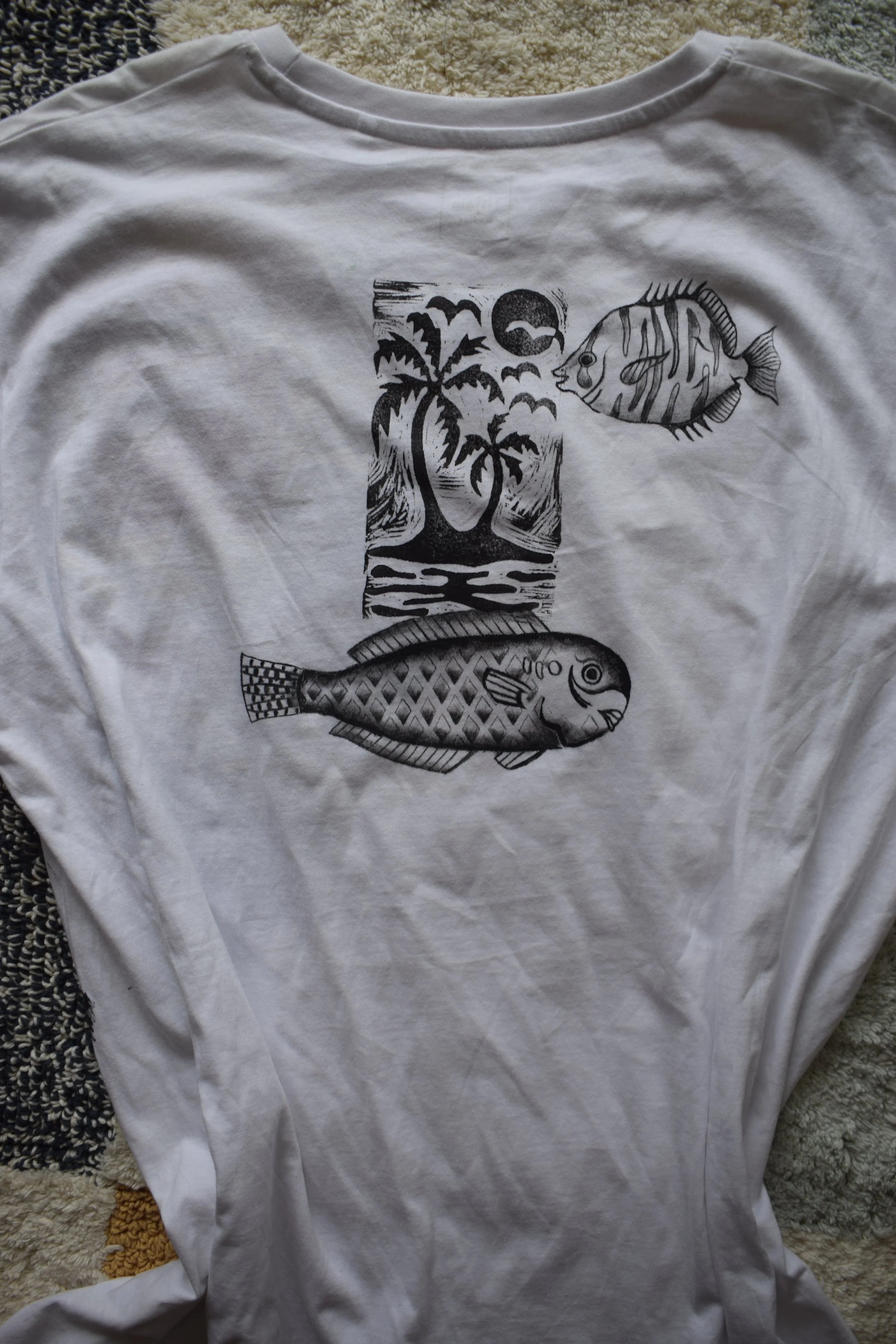 Guppy Shirt White18.JPG