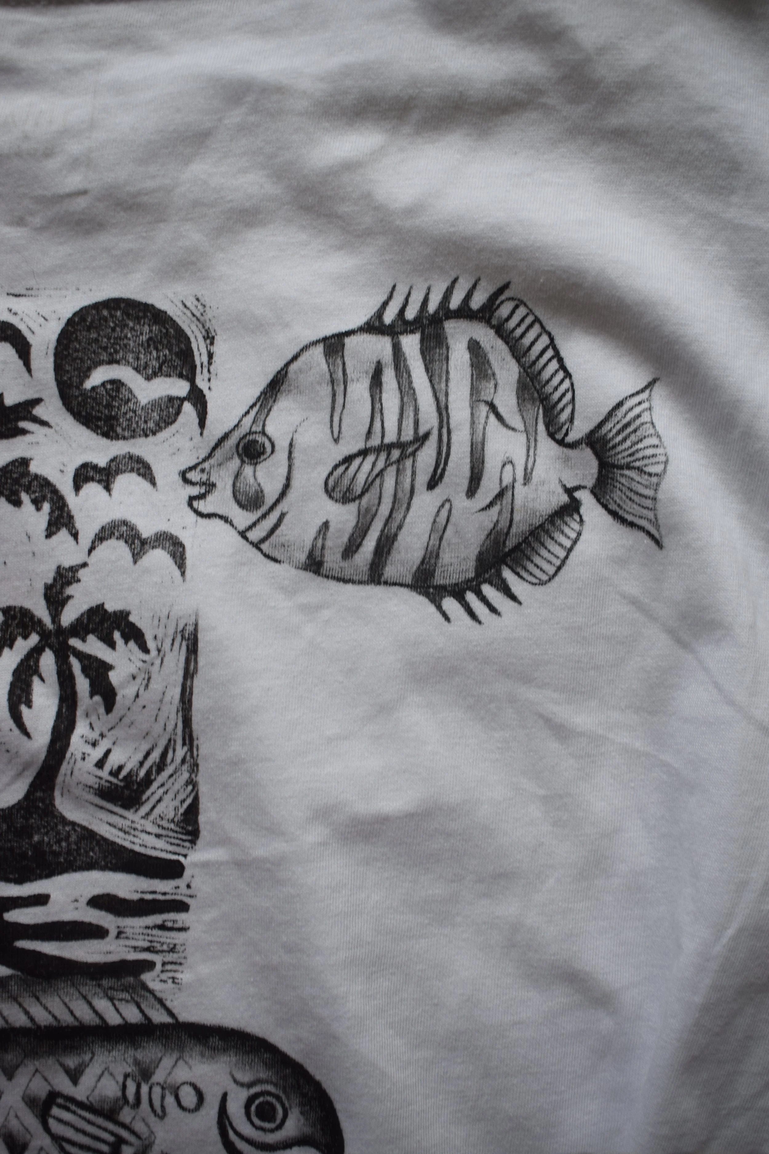 Guppy Shirt White10.JPG