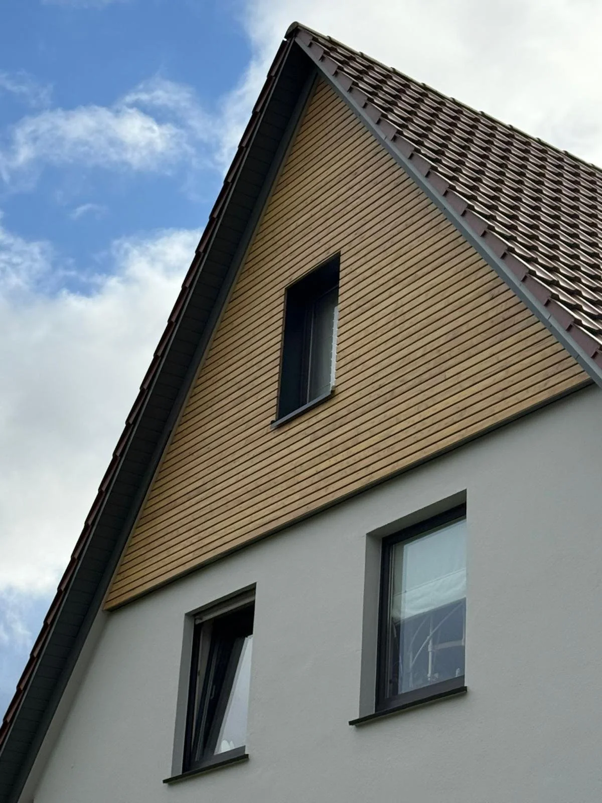 WhatsApp Image 2025-10-29 at 08.28.51.jpeg