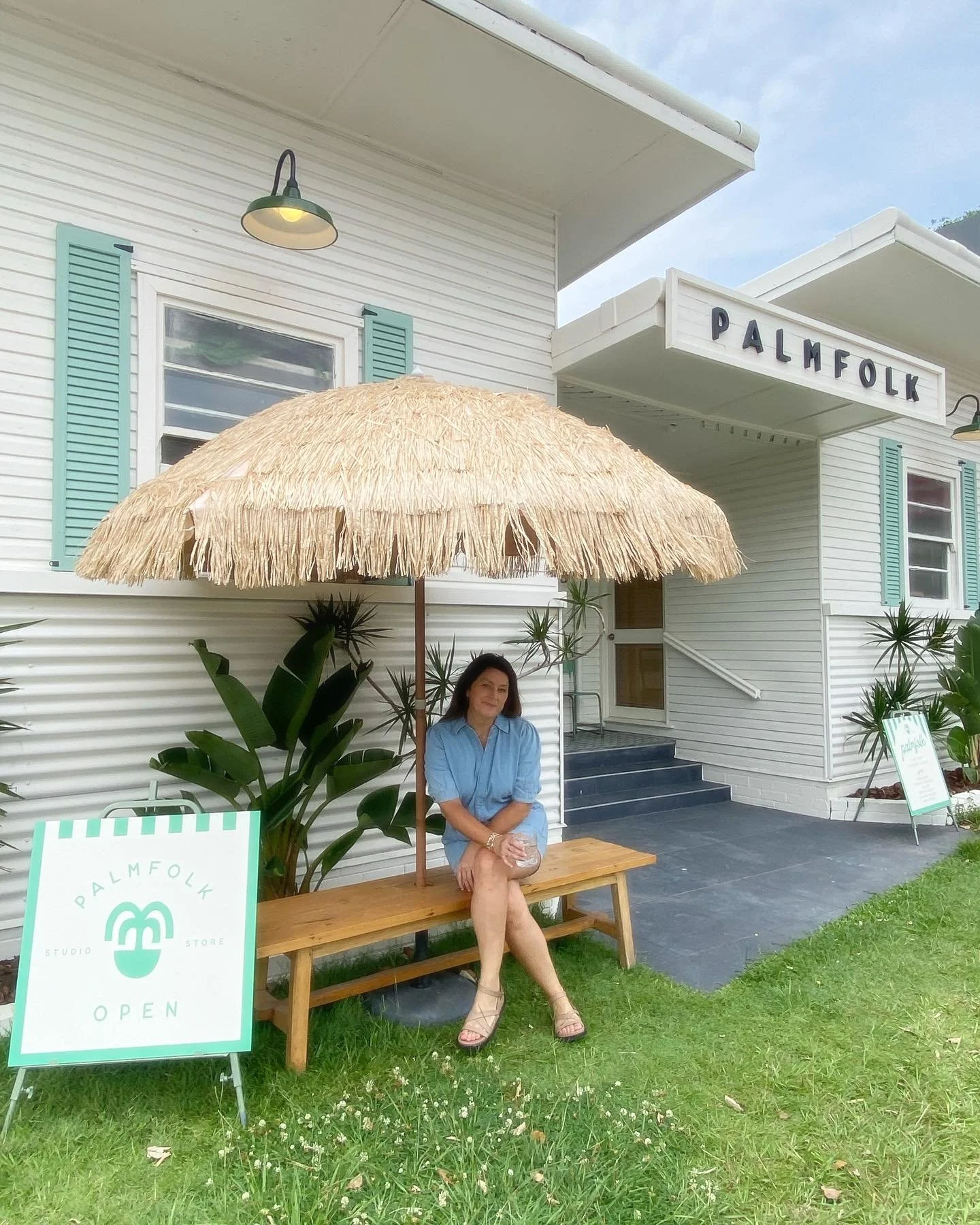 Just casually sitting here under my favourite umbrella feeling grateful. Thanks to everyone who popped in to visit this weekend. It was so lovely to chat with you all. Can&rsquo;t wait to host all of your beautiful events. #palmfolk #events #clayands