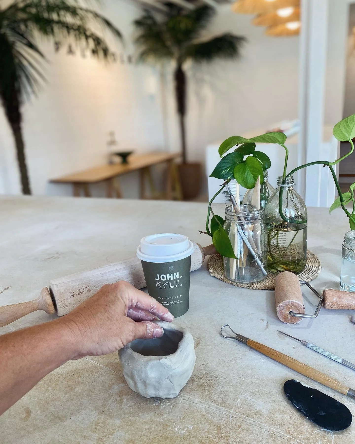 Coffee &amp; Clay mornings at Palmfolk. Like a little self-care vacay. But no need to pack a bag. Just book your seat, choose your coffee, and relax into a little chill clay time. Bliss!
#palmfolk #sunshinecoast #pottery #coffee #selfcare #clay #work