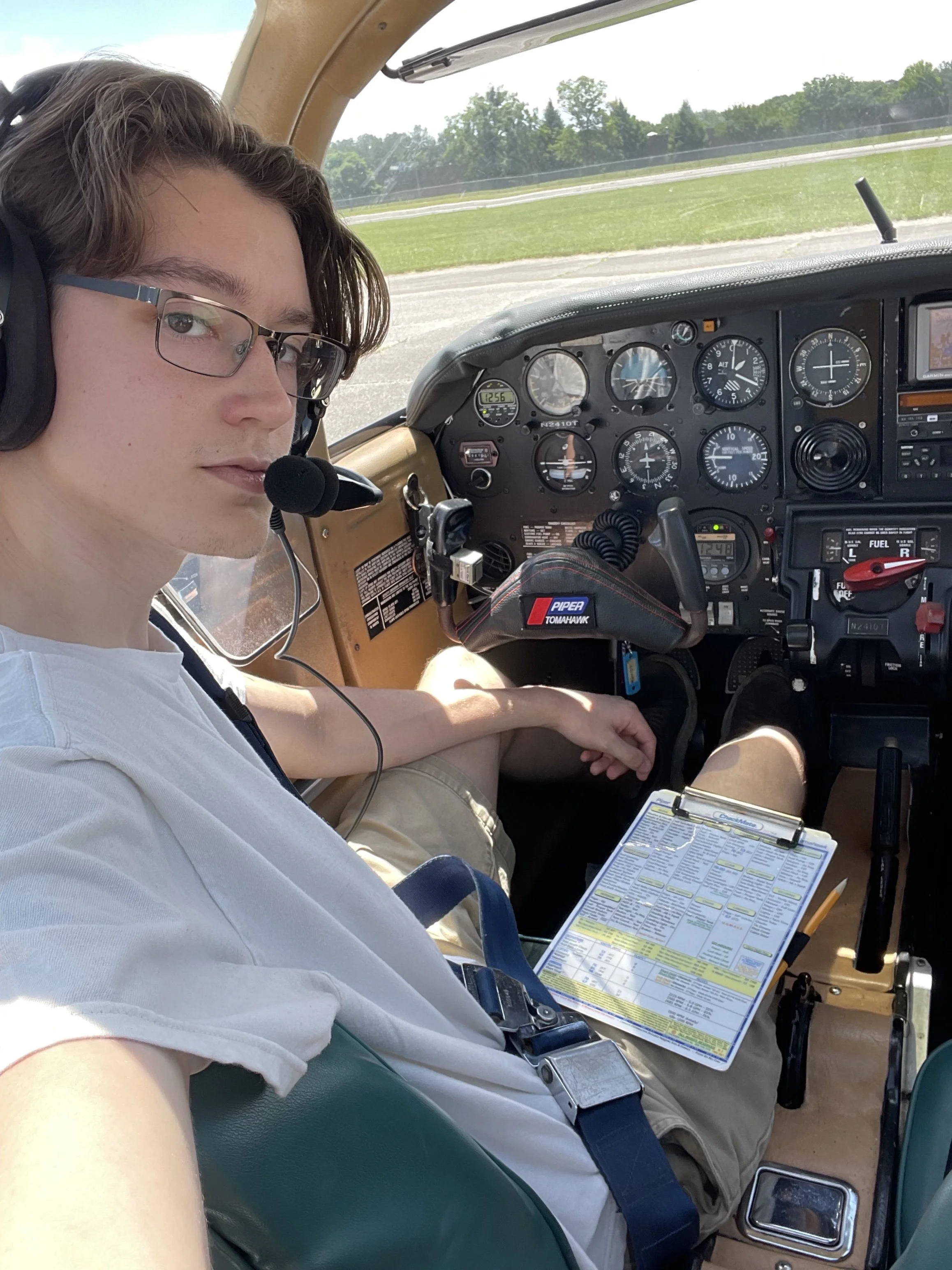 Selfie image of Brett in a Cessna 172