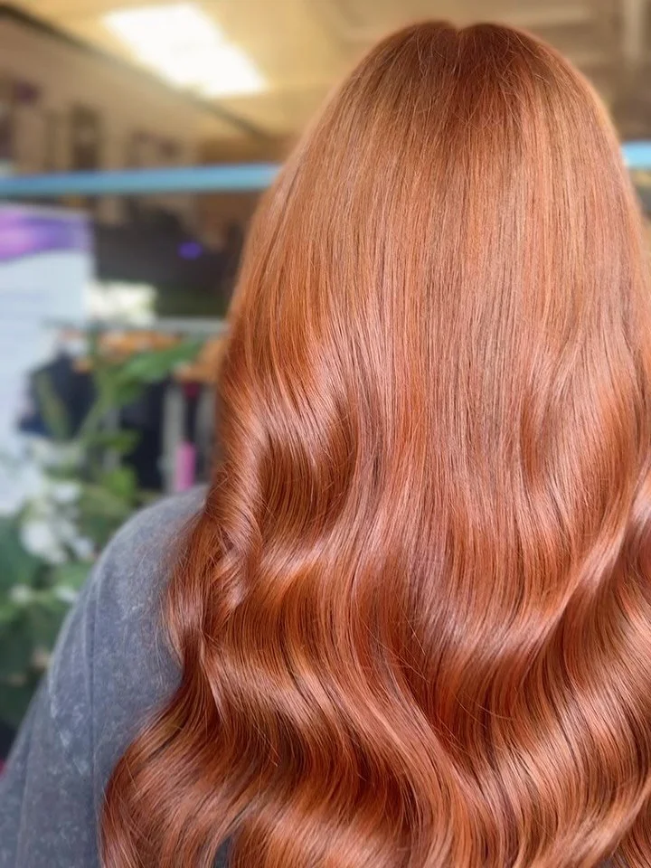 Autumn has arrived 🍁❤️&zwj;🔥

Natural extensions using @beauty_worksonline shades Amber &amp; Crimson 

Pre-Bonded Keratin extensions 
🗓️ 3-4 months 

⏰ 1.5-2 hrs

💰&pound;160+