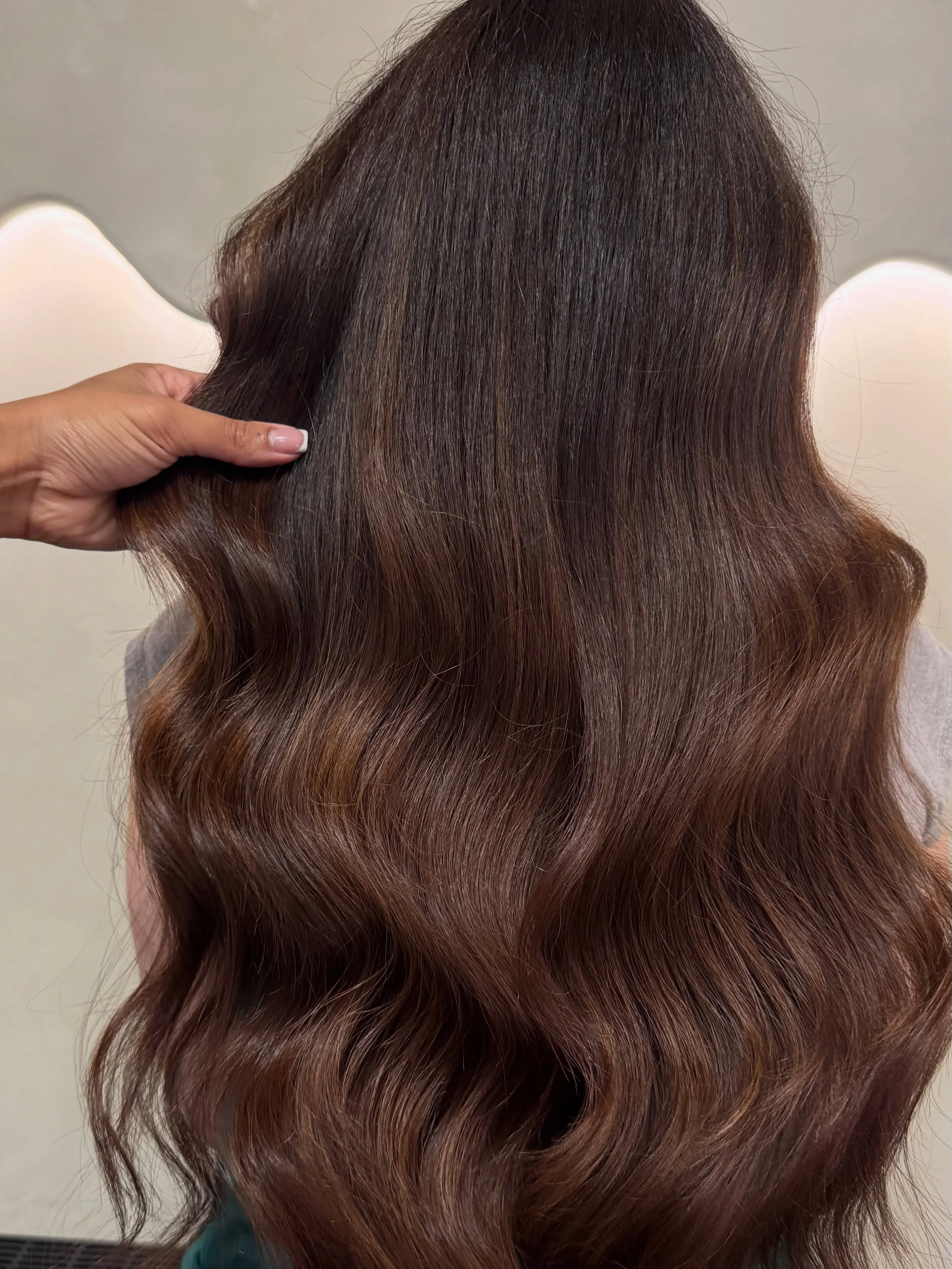 no extensions hereeee💁🏽&zwj;♀️

all natura&eacute;&eacute;&eacute;l 

autumn colours are in and I looove it 🤩🍂🤎