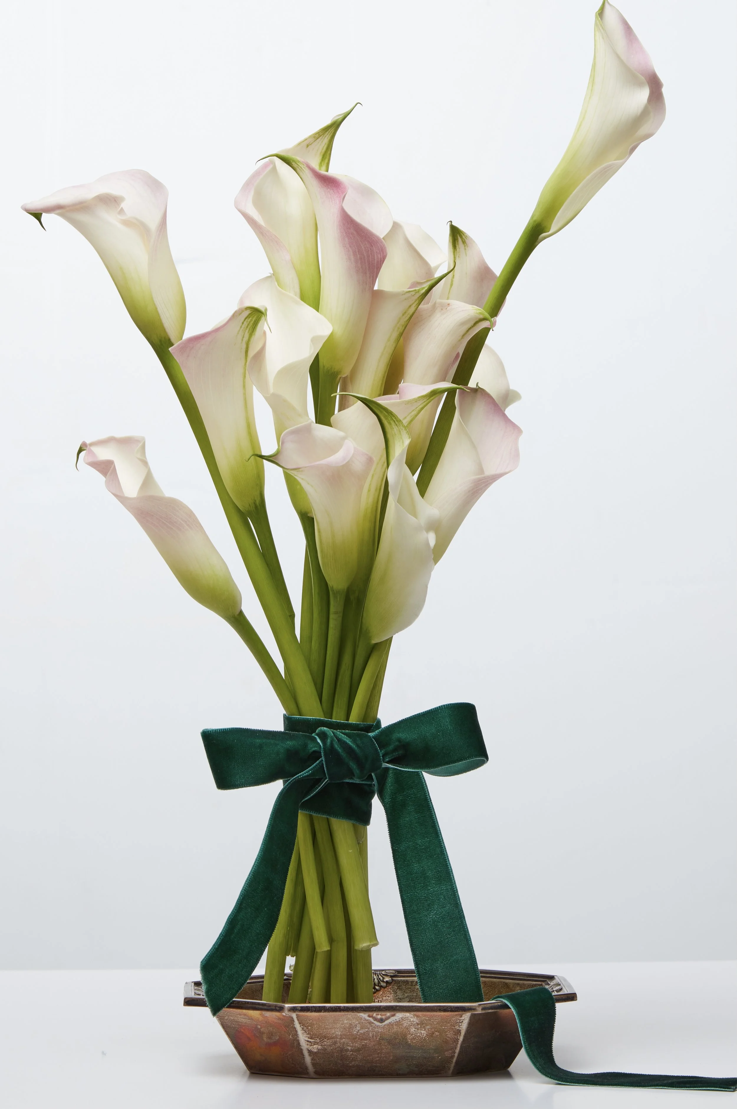 garage flowers 23572.jpeg