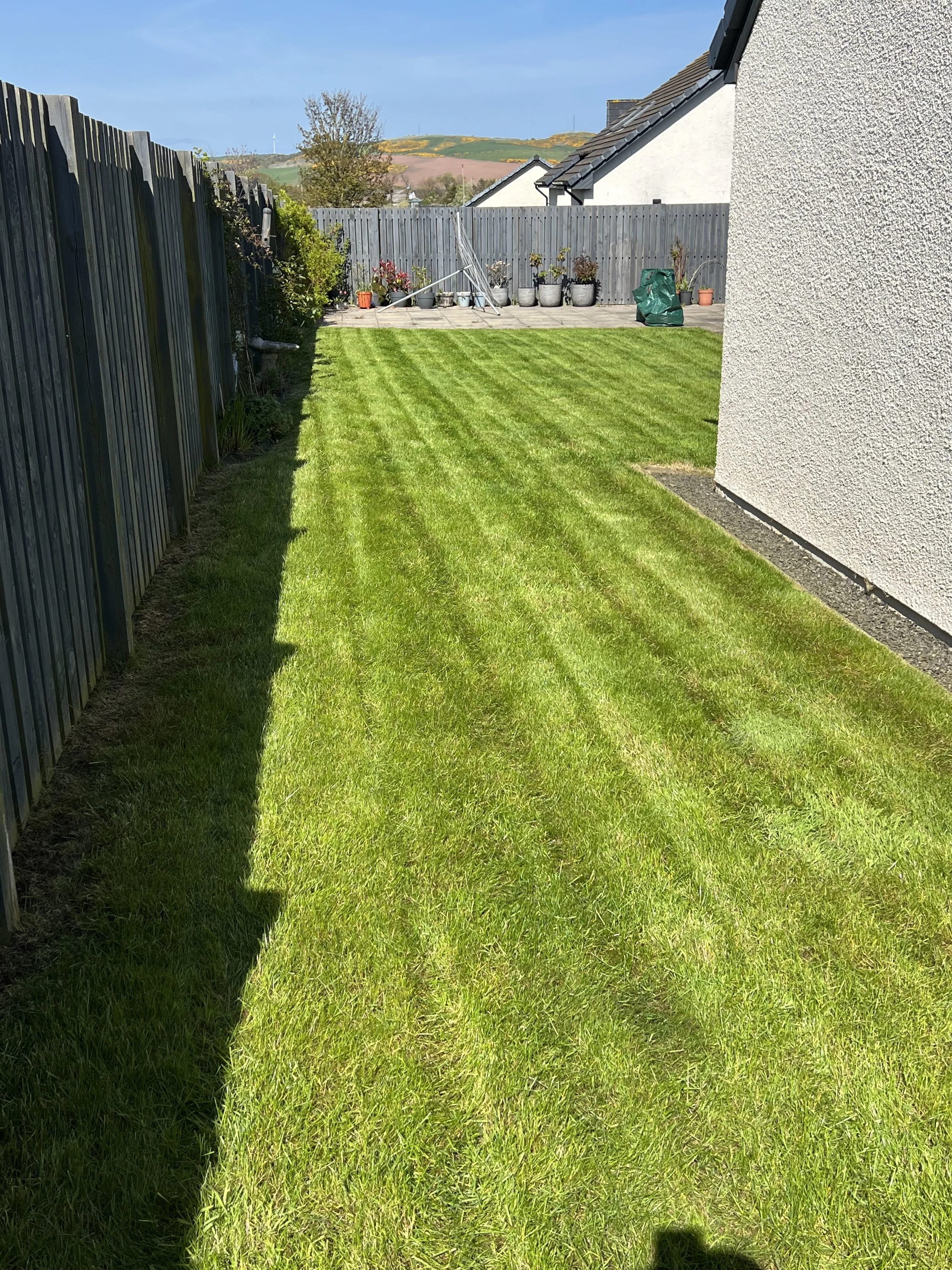 Customers in Gourdon love to use Oak & Sparrow for their garden maintenance. We are the best local gardener covering Gourdon and South Aberdeenshire.