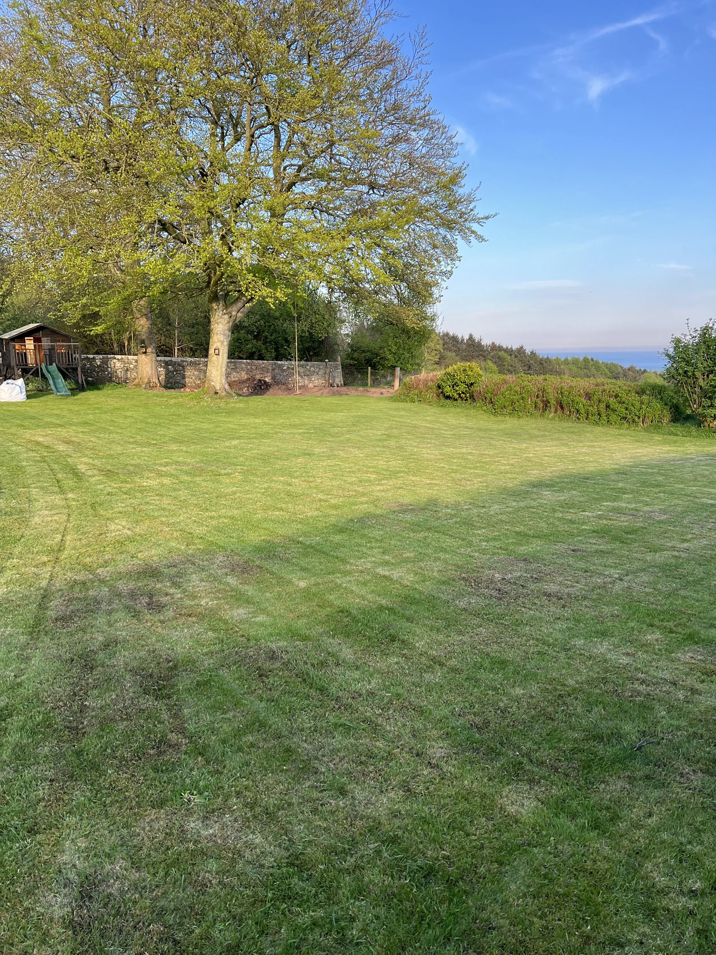 I provide a full range of gardening services in St. Cyrus, South Aberdeenshire and North Angus. If you need a gardener in Hillside, Oak & Sparrow is the best company to contact.