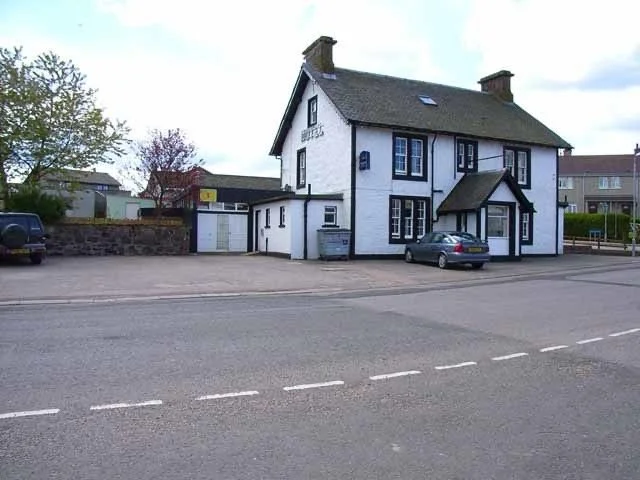 If you are looking for a gardener or garden maintenance in Drumlithie then the best company to call is Oak & Sparrow. They provide the best service and provide all garden maintenance services.