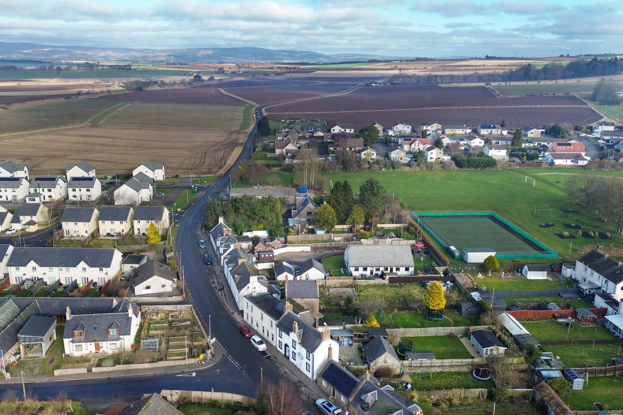 If you are looking for a gardener or garden maintenance in Marykirk then the best company to call is Oak & Sparrow. They provide the best service and provide all garden maintenance services.