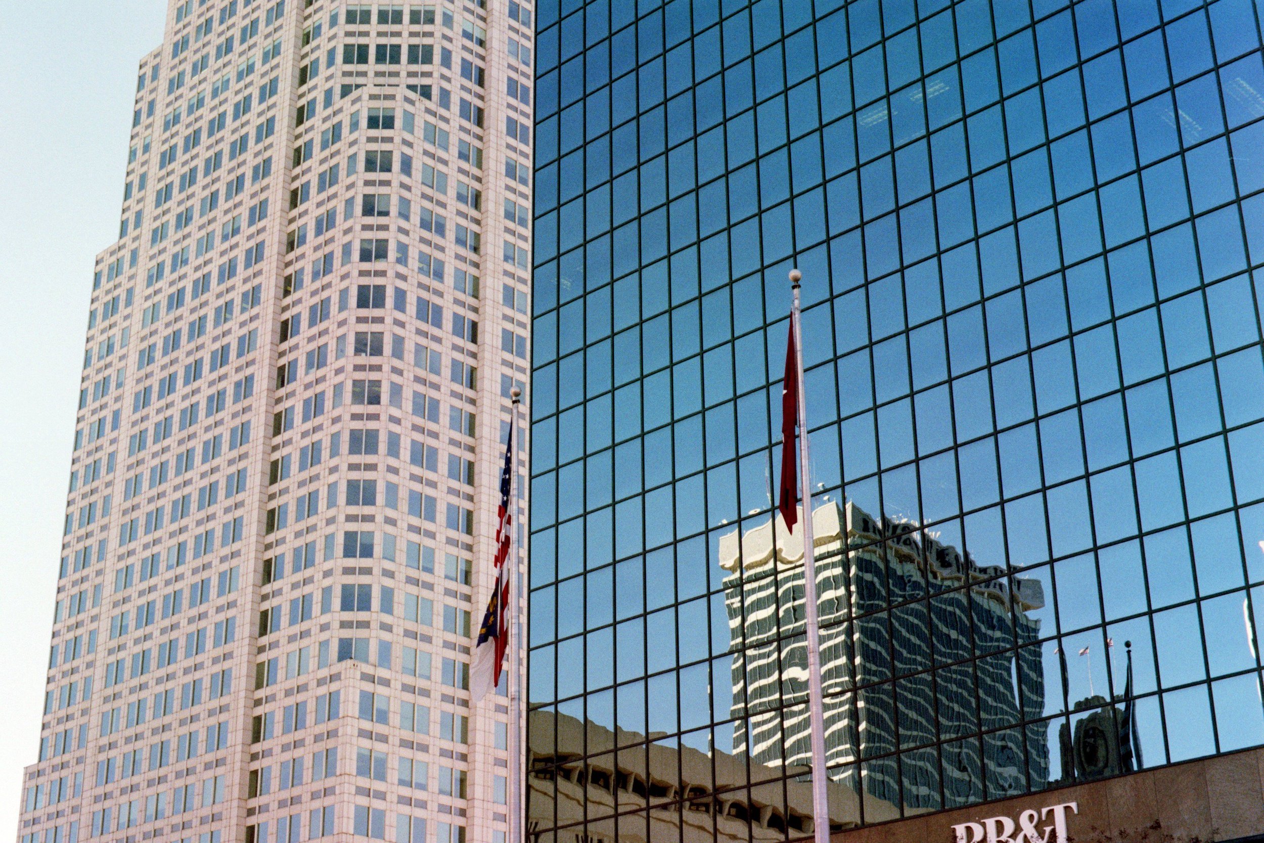 006_19a.jpg