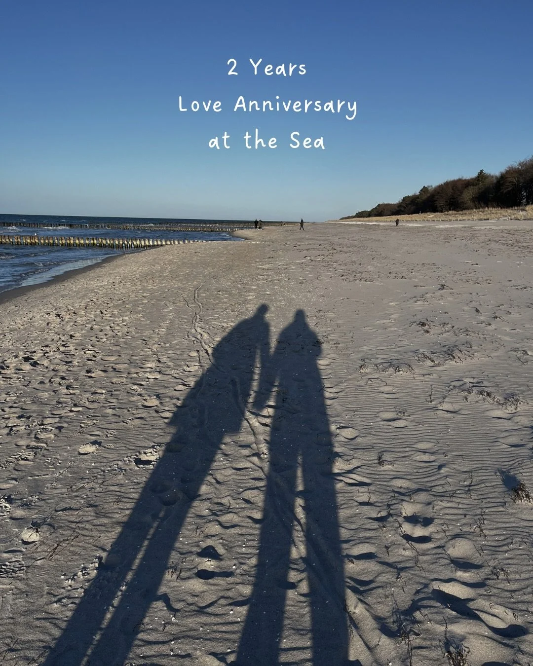 Some impressions from our 2 year love anniversary at the sea 🌊🥰

1) beach walks 4ever
2) be my ❤️
3) wellness day but mostly chilling in a Strandkorb in the outside area to enjoy the sun
4) got this piece of art from a lovely Andalusian artist @nei