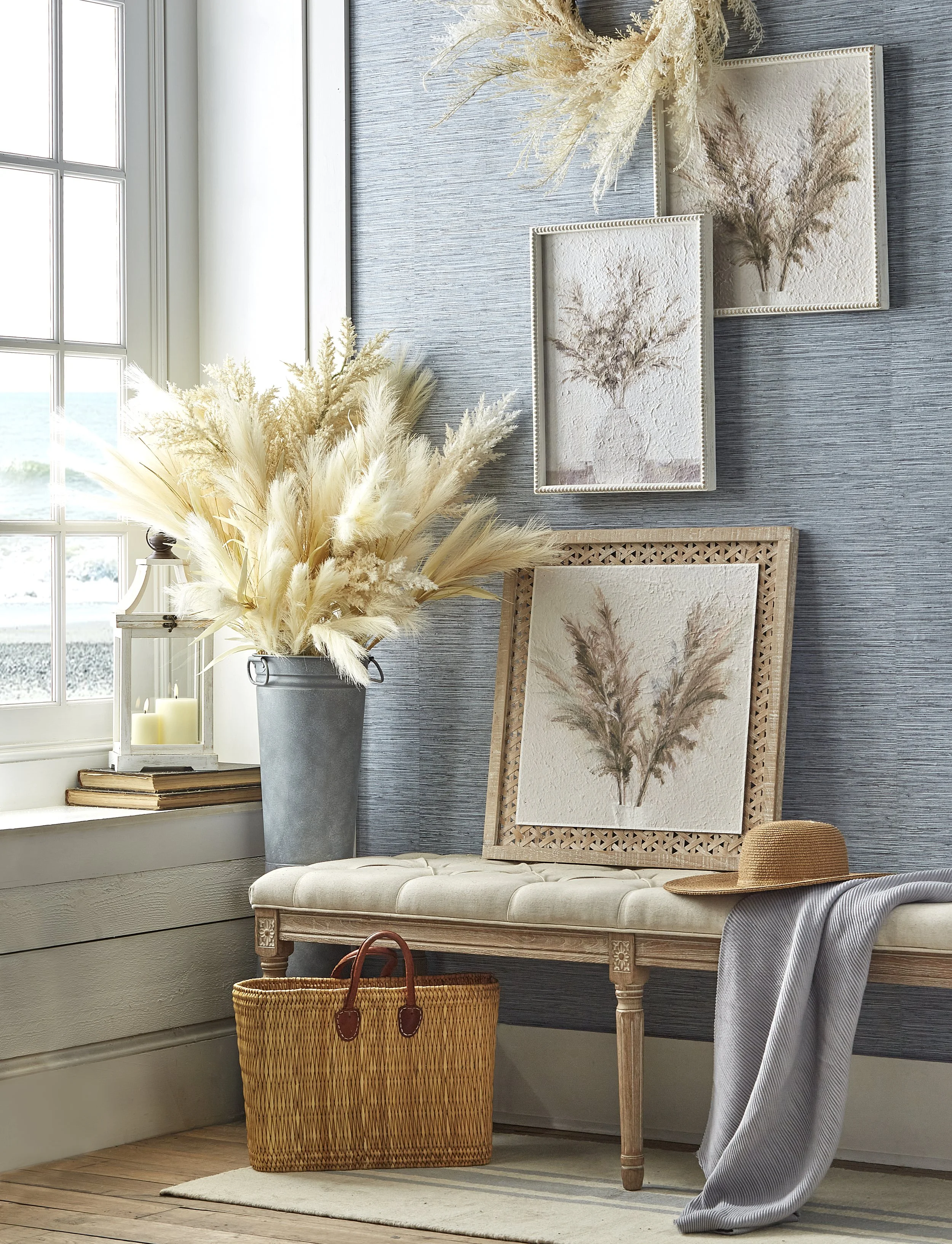 coastal decor, organic decorating, natural fibers, entry way, decorating with a bench