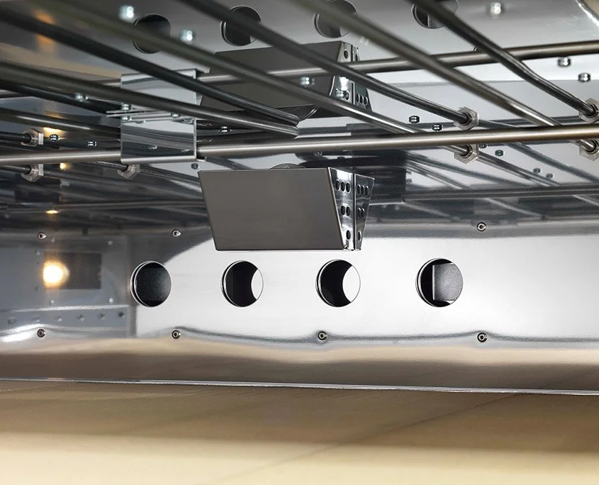 Electronically adjustable steam vents