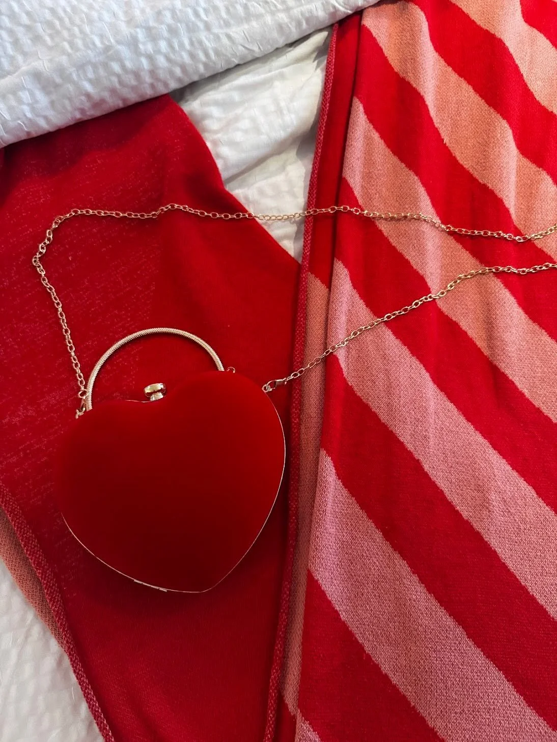 Scarlet Night is the most talked-about night amongst past Virgin Voyage sailors.

TONIGHT is Scarlet Night on Valiant Lady.  This is the night the entire ship turns red.

Scarlet Night is part immersive show, part ship-wide party, and part social exp