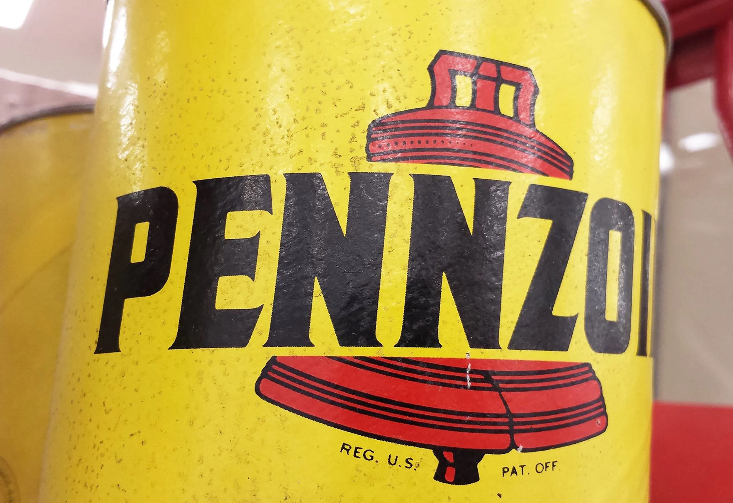 Pennzoil Typographic Detail