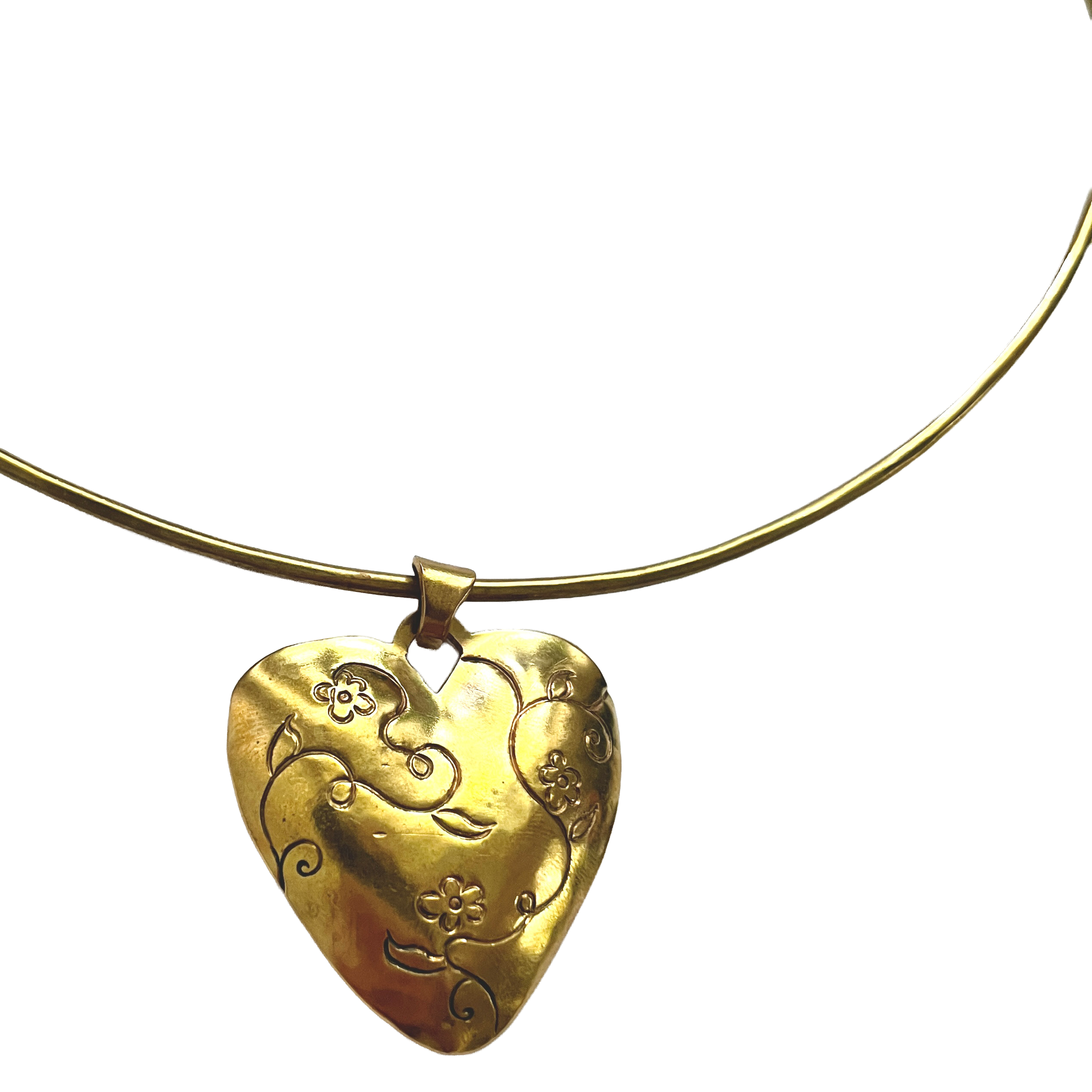 heart choker 2.png