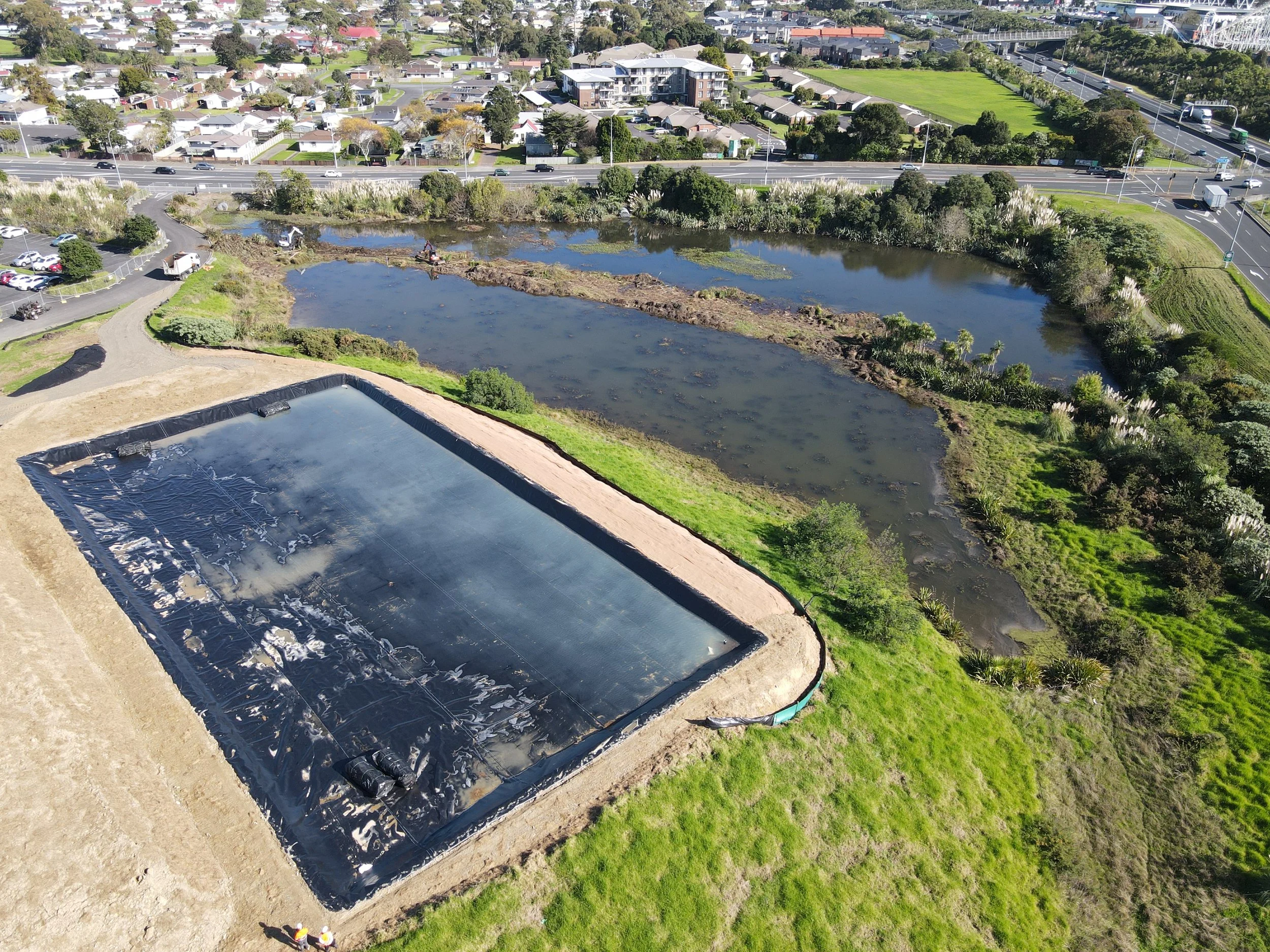 Glasgow Contractors pond sediment silt dewatering decant.JPG