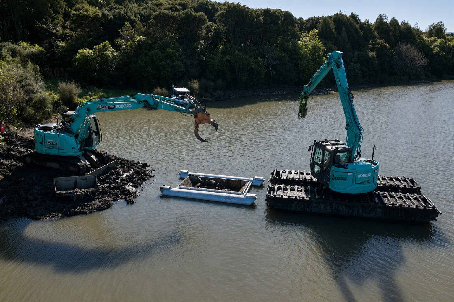 Glasgow Contractors Floating Digger.png