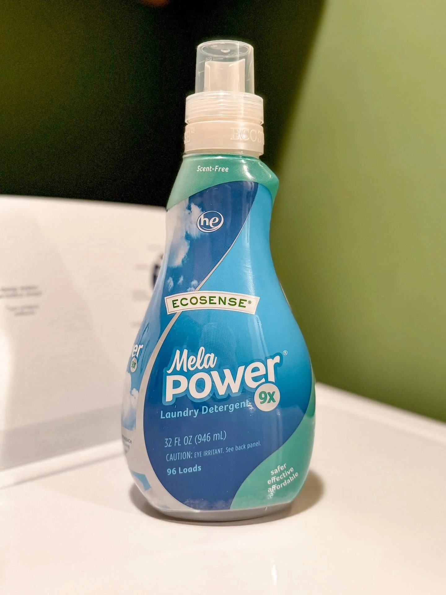 Let&rsquo;s talk laundry detergent. 🧺🌿✨ 

I recently made the switch to a more natural soap, and I&rsquo;m amazed by the difference! I had no idea how watered-down most detergents are. That&rsquo;s what your washing machine is for; you don&rsquo;t 