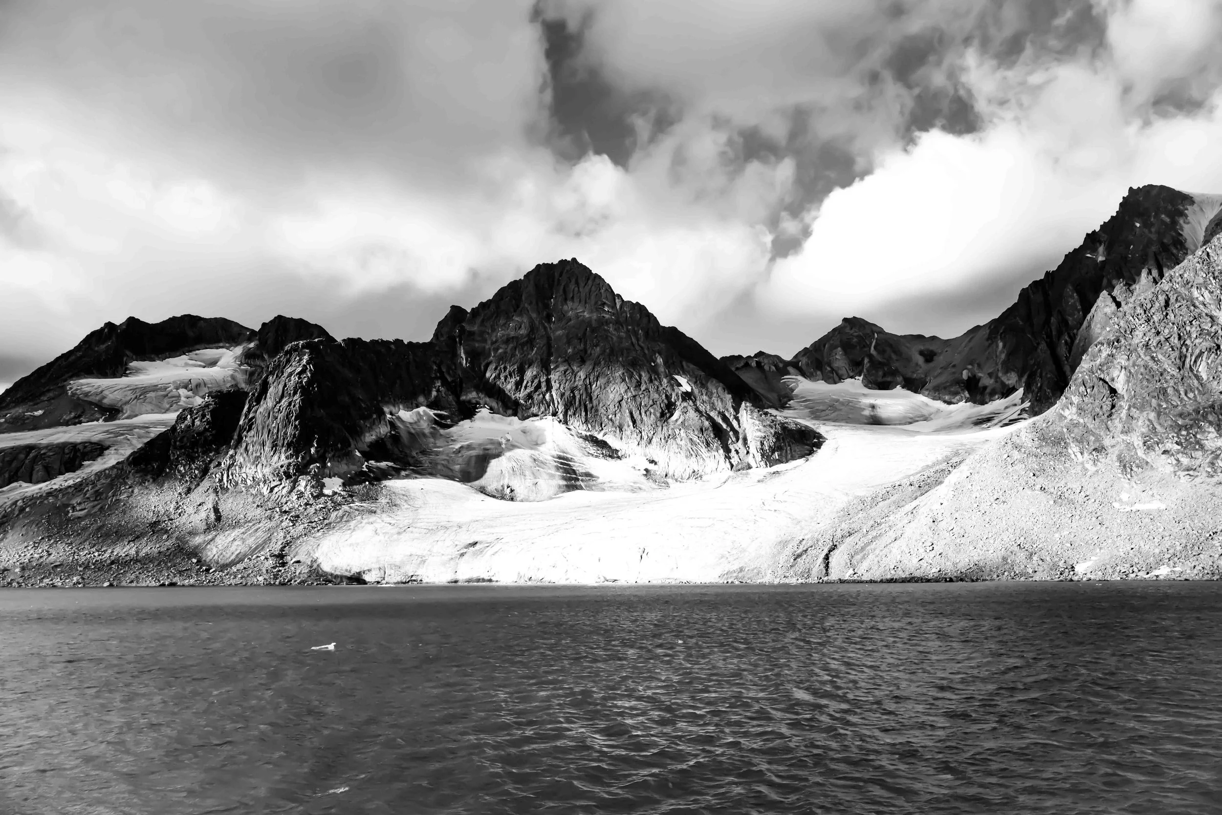 Svalbard MonoChrome website-10.jpg