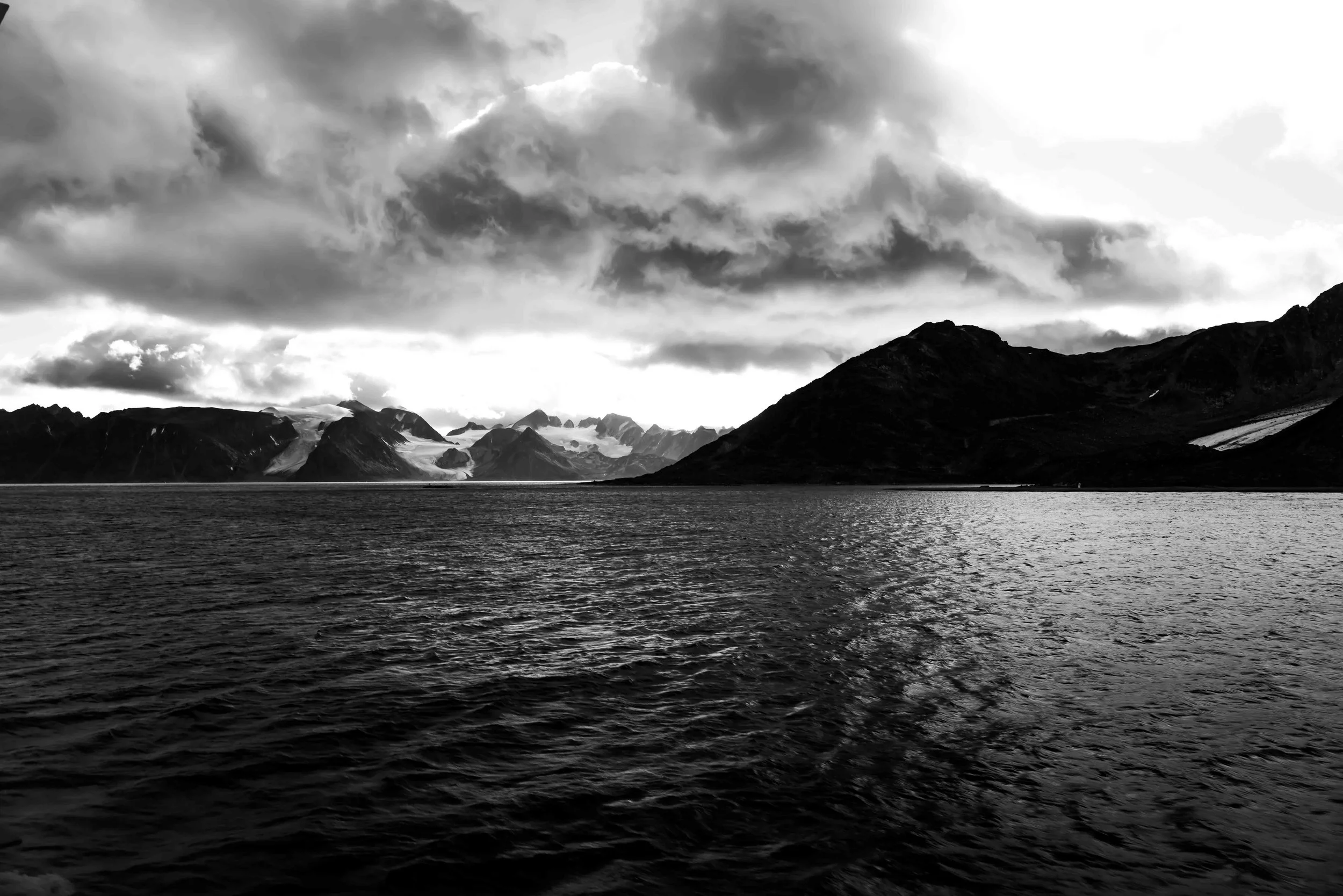 Svalbard MonoChrome website-3.jpg