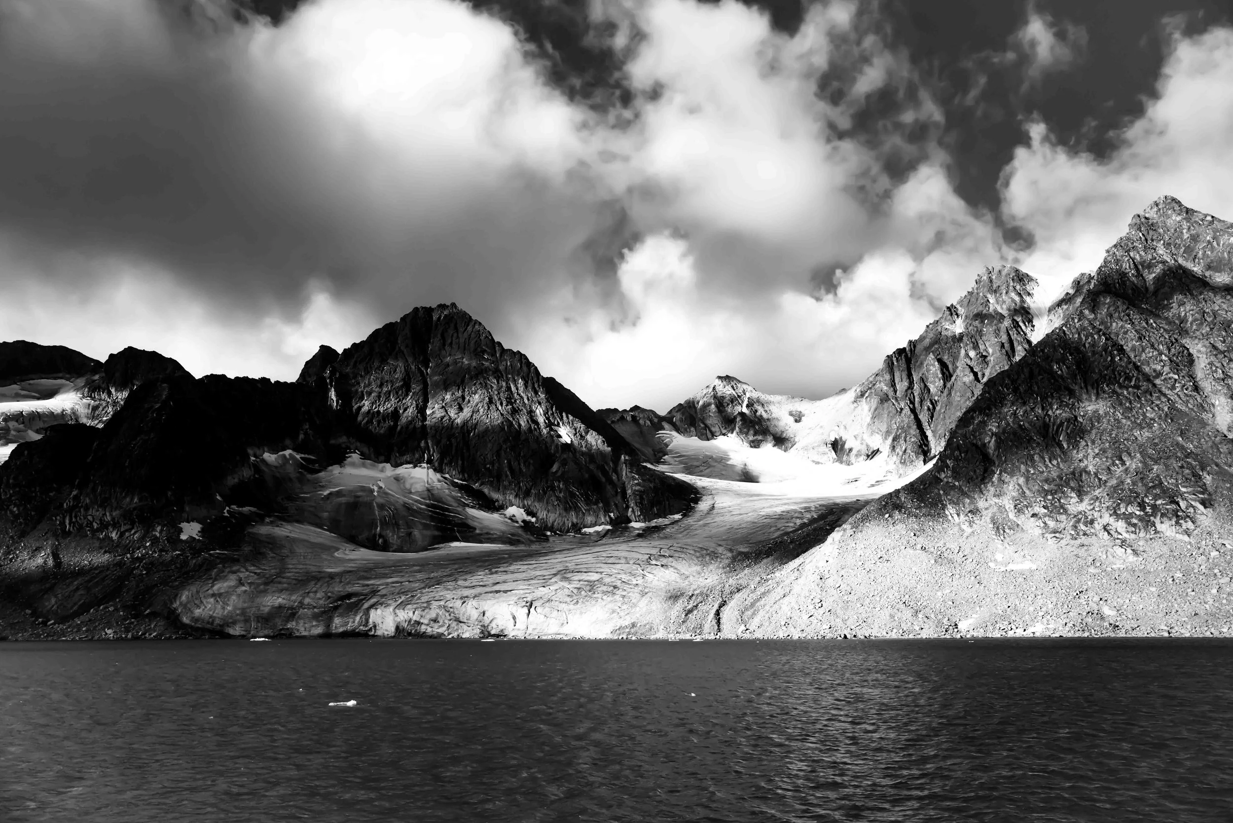 Svalbard MonoChrome website-8.jpg