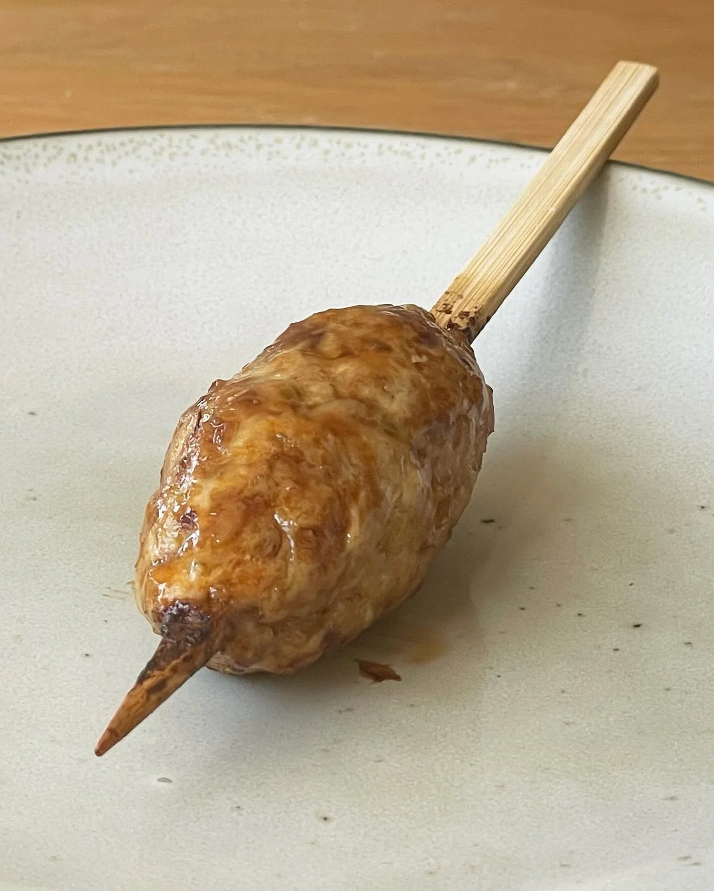 Tsukune - Skin Wrapped Tenderloin - Wing - King Mushroom - Broccoli 

#yakitori #chicken #instafood #binchotan