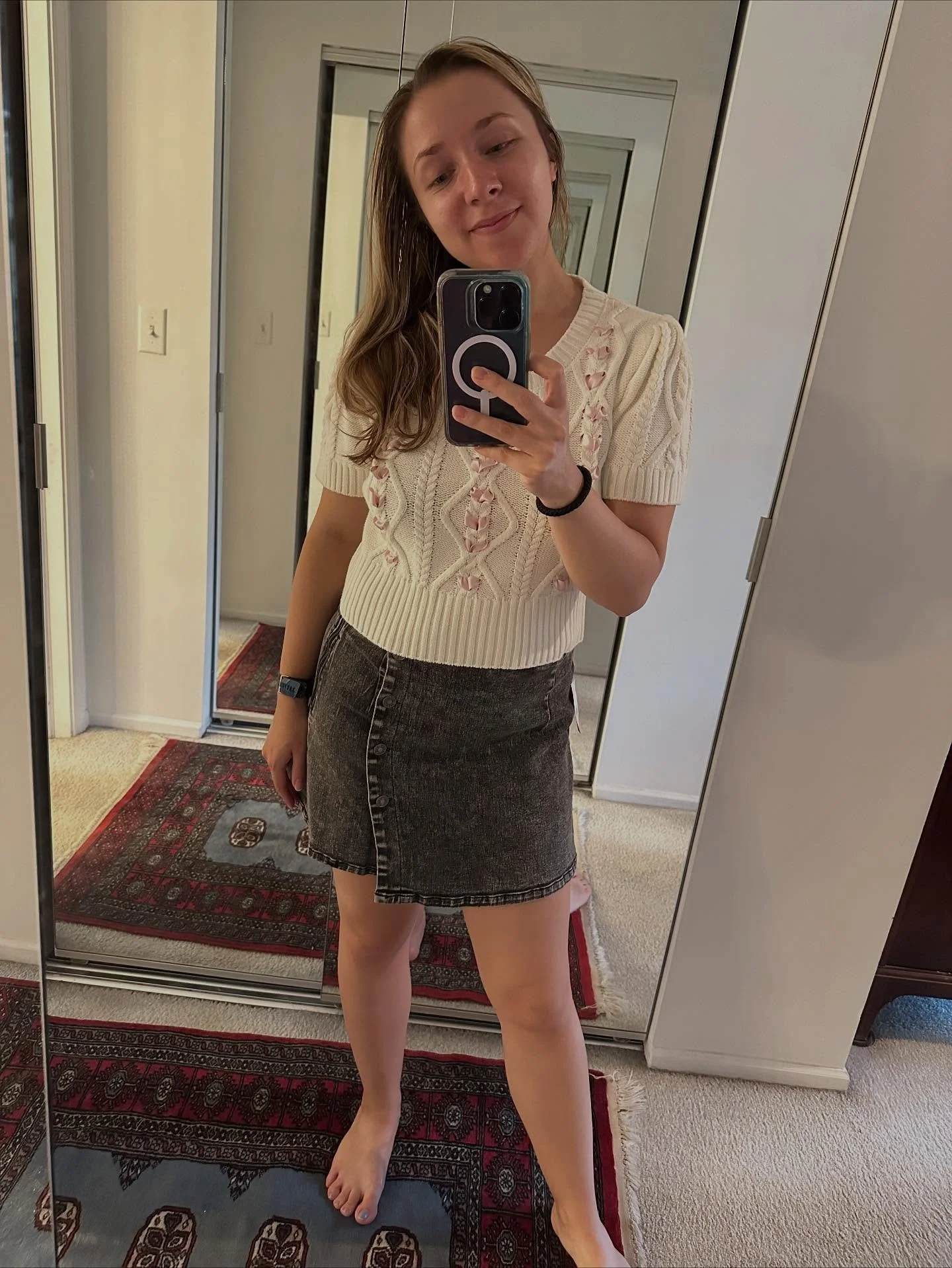 September was such a full month 😅 Here are some random yet very special moments 🥰

1. New fall fit by @drygoodsusa 
2. Double hydration at @cleanjuice 
3. 🐶
4. Theatre and drinks w the lovely @sage_ism 
5. 🥤
6. Got to see @heathermallmusic perfor