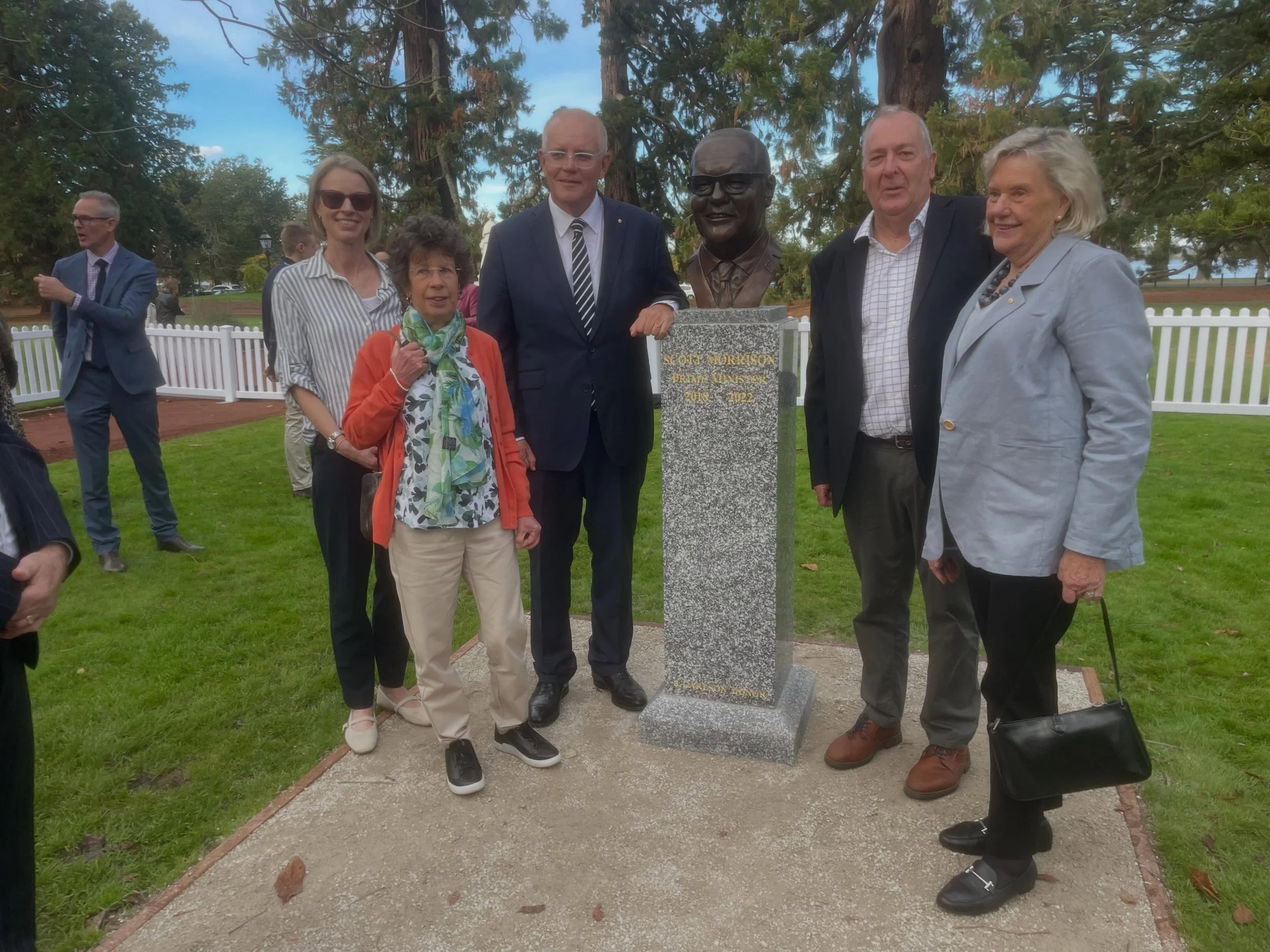 launched today! 

A generous donation has supported the creation of the next four Prime Minister busts to grace the nationally significant Prime Ministers Avenue in the Ballarat Botanical Gardens. Today, the bust of former Prime Minister Scott Morris