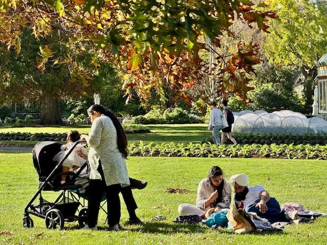 Thinking about visiting the Gardens? 🌿

Whether you&rsquo;re arriving by car, train or bus, there are plenty of ways to get here &mdash; and lots to explore once you arrive 🌼

From open parkland and walking paths to seasonal displays and quiet plac