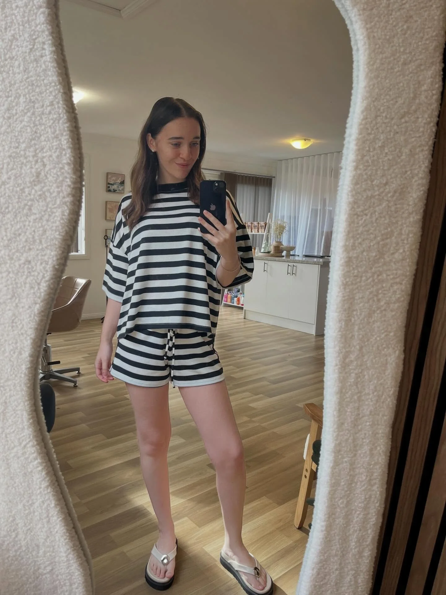 Some outfits I wore through the month of January ✨

#centralcoasthairdresser #ettalongbeach #hairdresser #ottd #outfitinspo