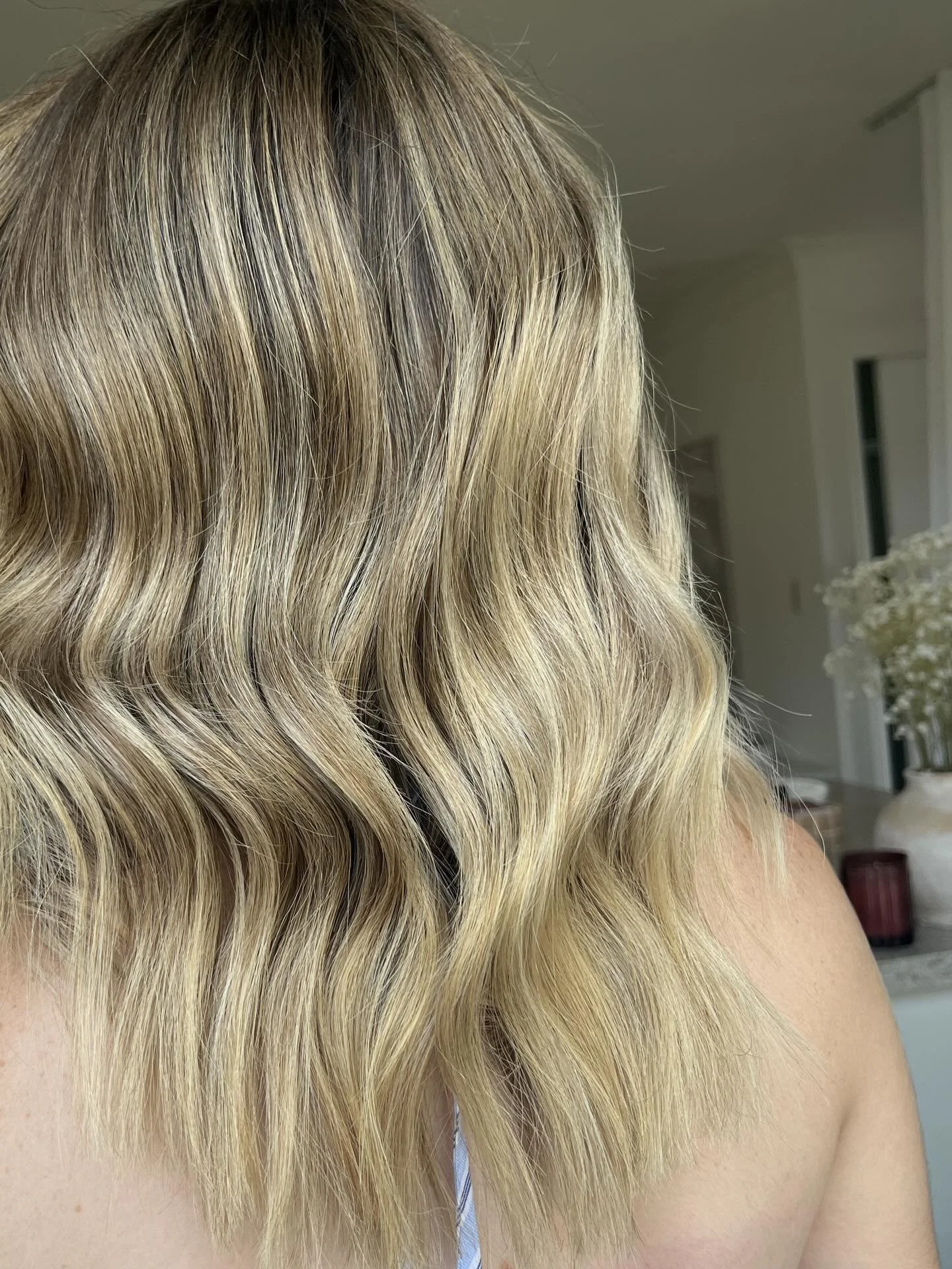 The perfect toned bronde 🤎

Seamless blend, complimented tones, that perfect glow.

💇🏽&zwj;♀️Coastal Blonde Package

#centralcoasthairdresser #ettalongbeach #hairdresser #livedinbronde #bronde