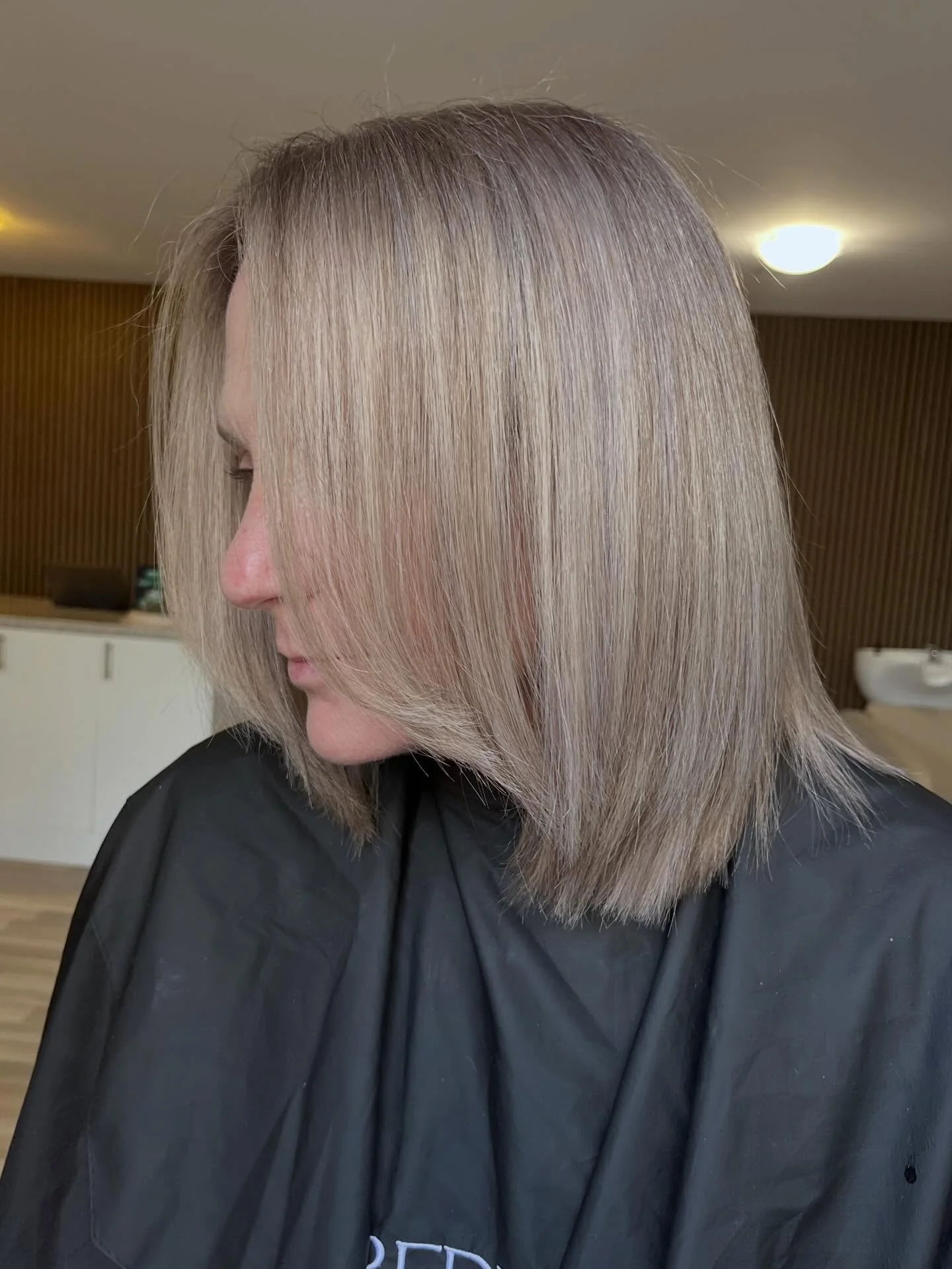 Grey blending 🤍

Super bummed that the photos didn&rsquo;t show the true grey tones that we created but still this looks gorg!! 

Fully embracing her natural was 100% the right move, it really enhances her features 👏🏼

If this something you have b