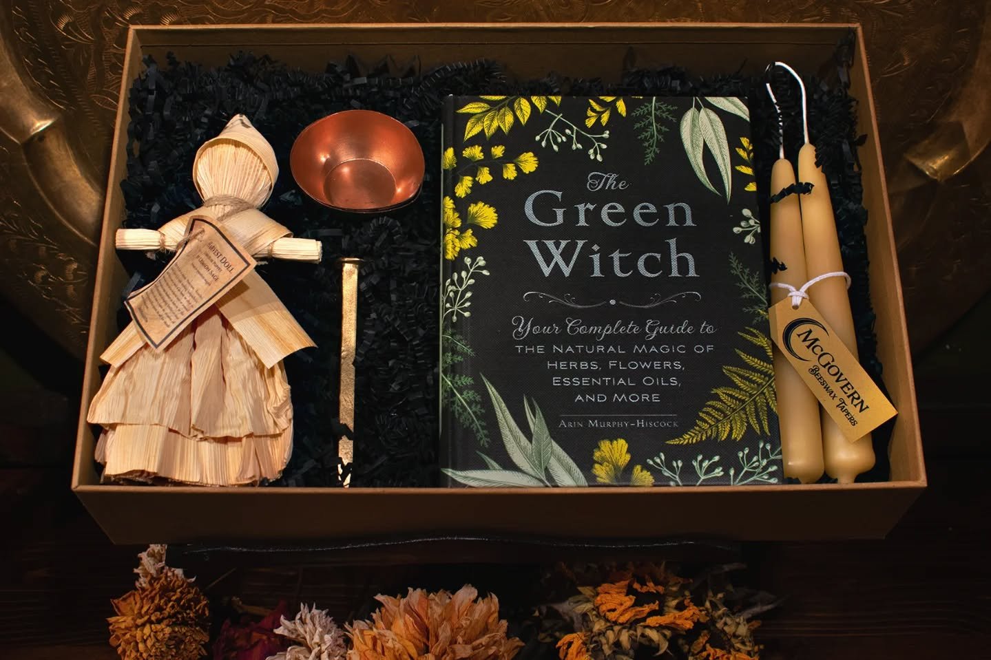 Have a Witch in your life and don't know what to get them? Our Green Witch Gift Box has you covered. 

All McGovern Gift Boxes will be on display and available for purchase starting tomorrow at our Holiday Night Market from 6-9pm. We'll be open all d