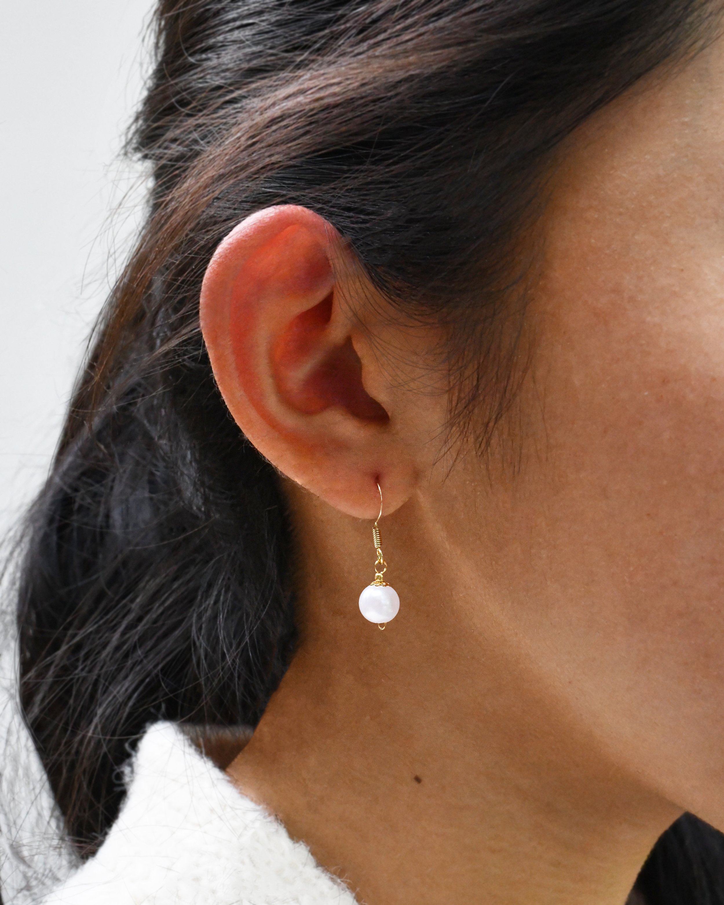 pearlearrings(body).jpg