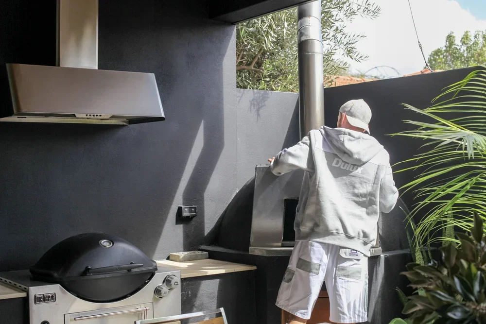 5 Signs Your Perth Home Needs a Repaint (That You Might Be Ignoring)