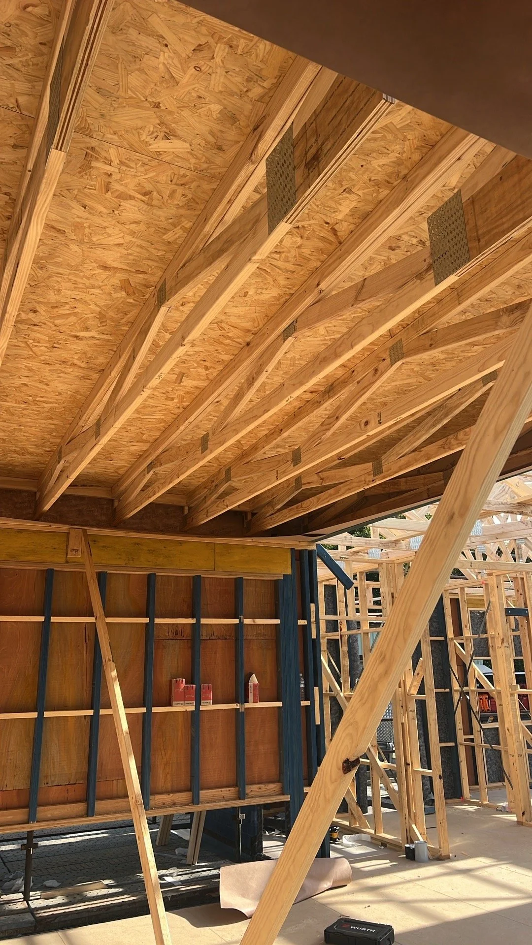 Banyula Butterfly. Photo of roof trusses by Zanetto Builders for passive house architect Michael Loubser from LOUBSER WORKSHOP