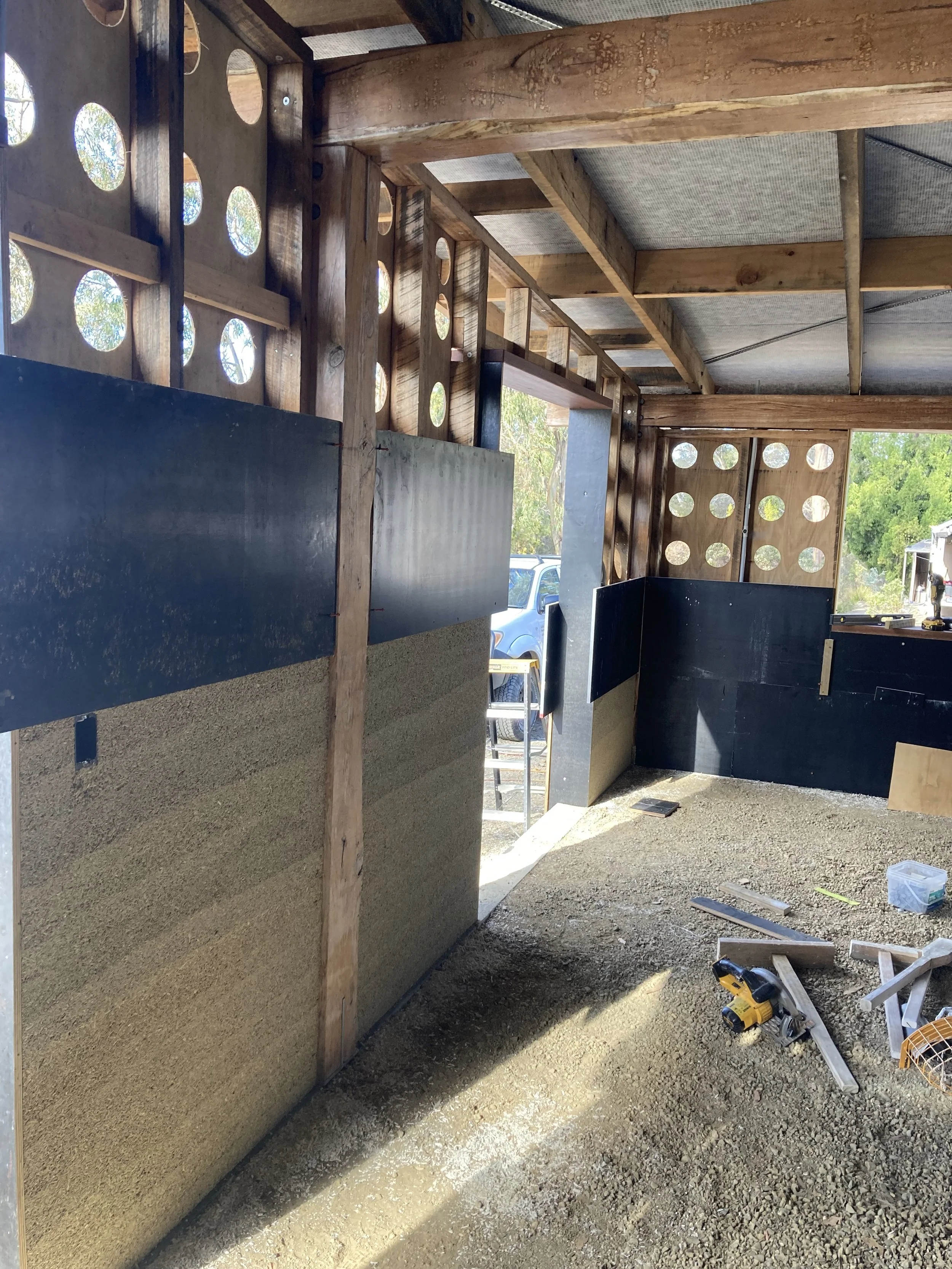 Bicheno Bushbuck. Construction progress and formwork for the hempcrete