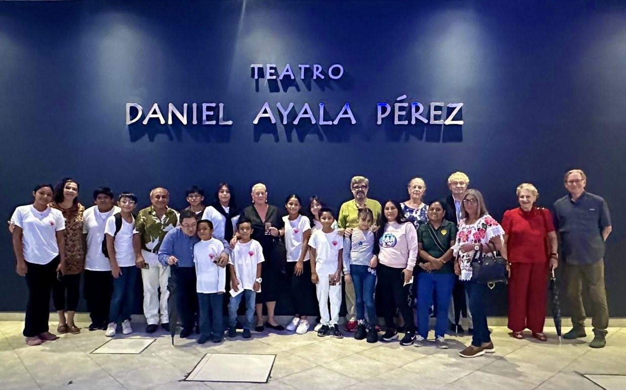 37Teatro Daniel Ayala.jpg