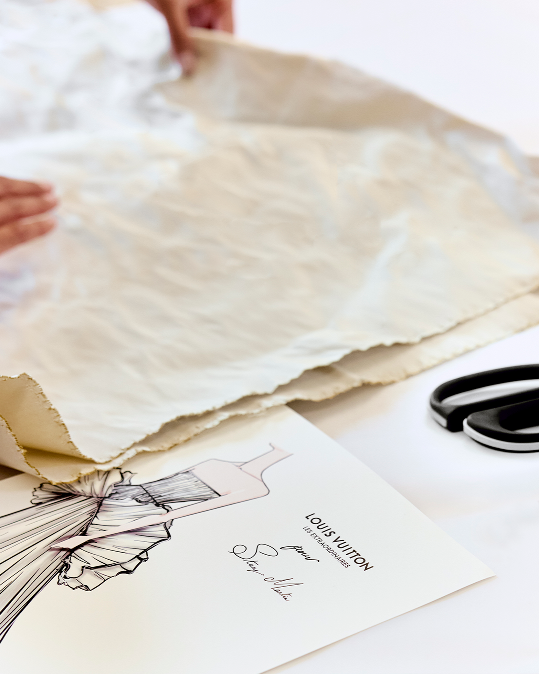 LOUIS VUITTON SAVOIR-FAIRE - STACY MARTIN - MOSTRA - 5.png