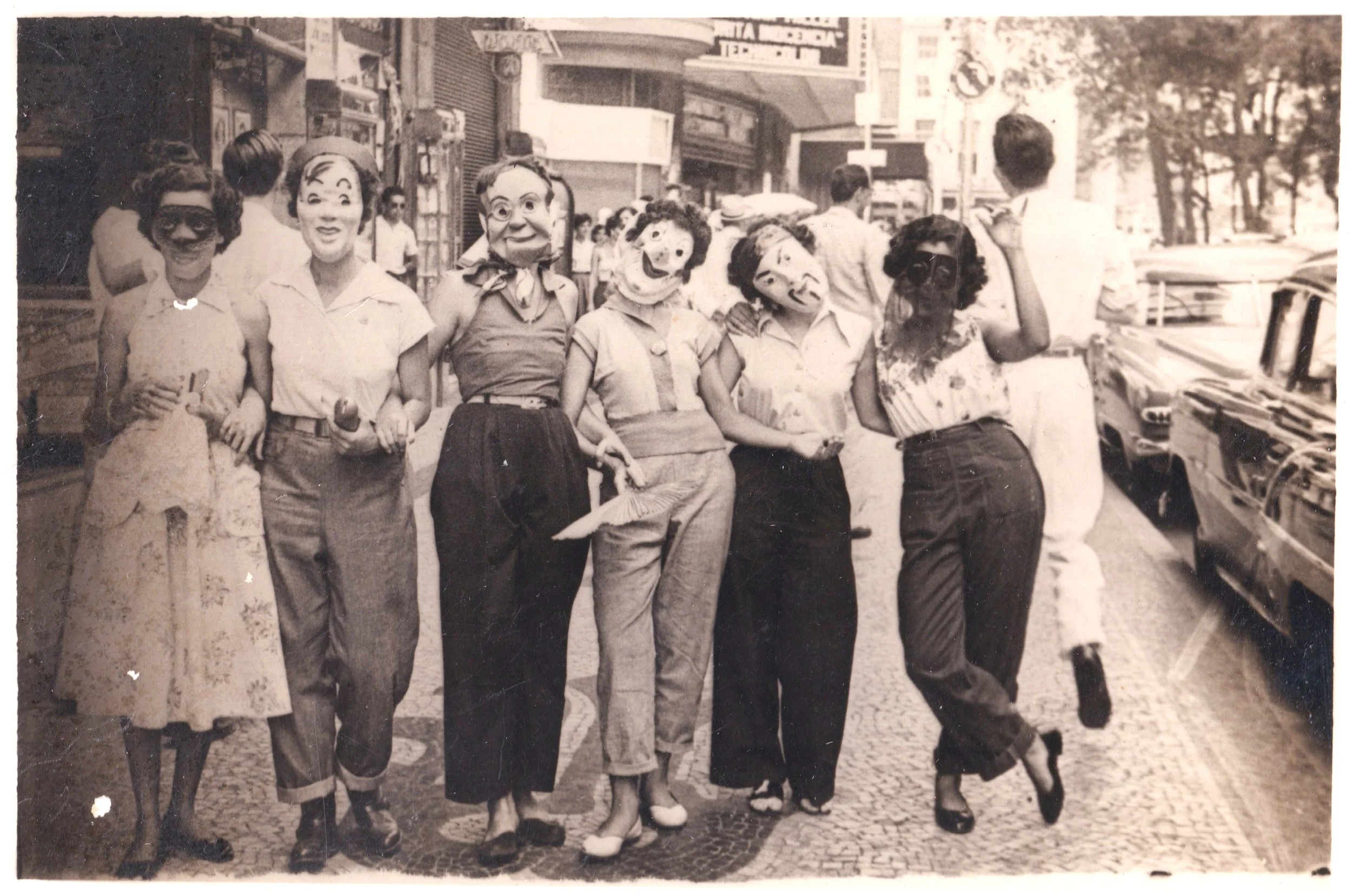 The Streets Belong to Ghosts, Bats and Baianas - 04.jpeg