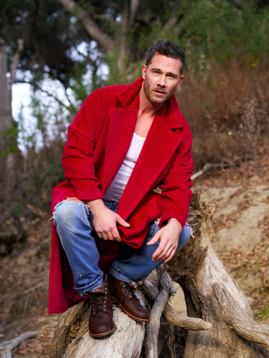 IN CONVERSATION WITH LUKE MACFARLANE 