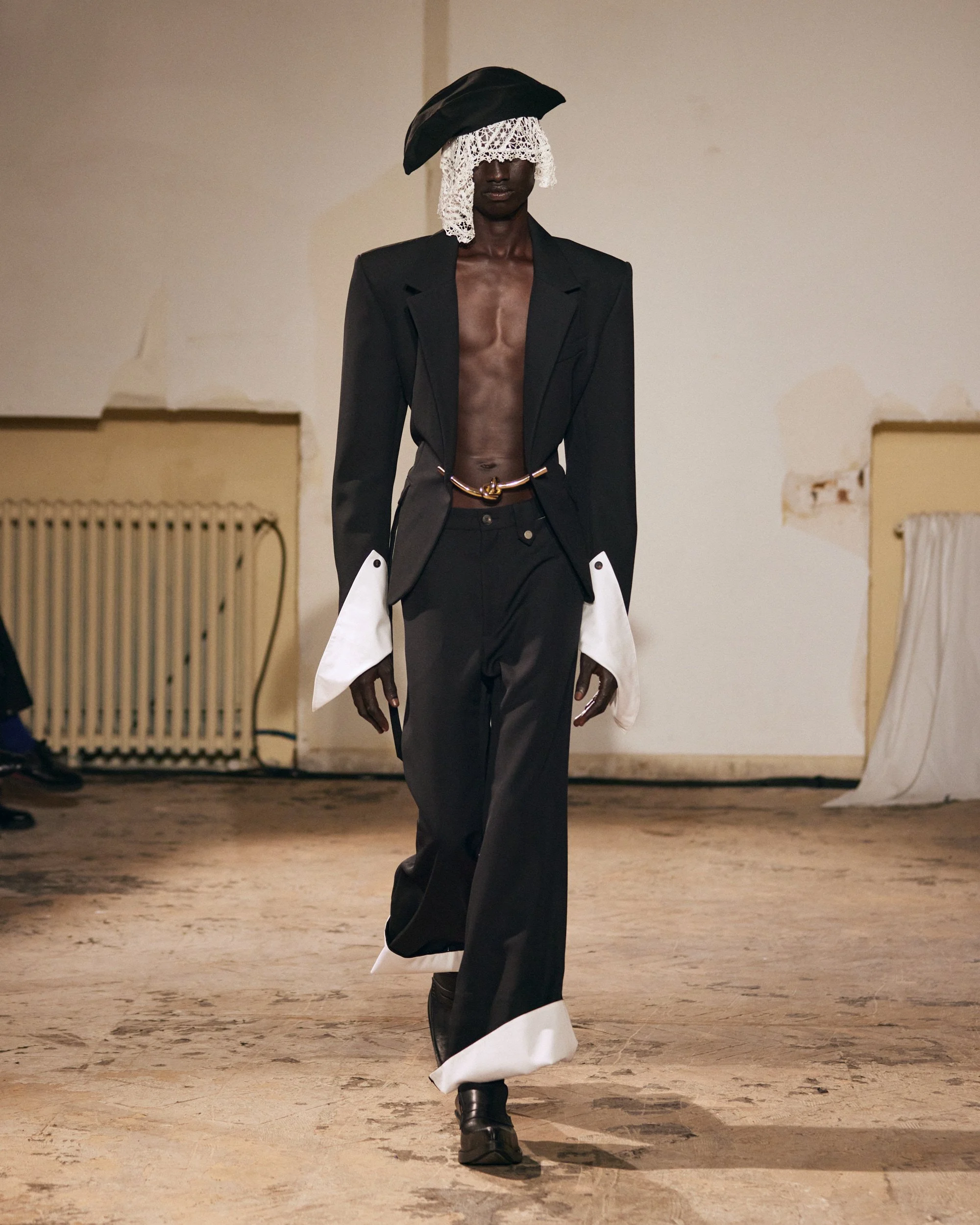 Egonlab_ss26_runway_IG_look01.jpg
