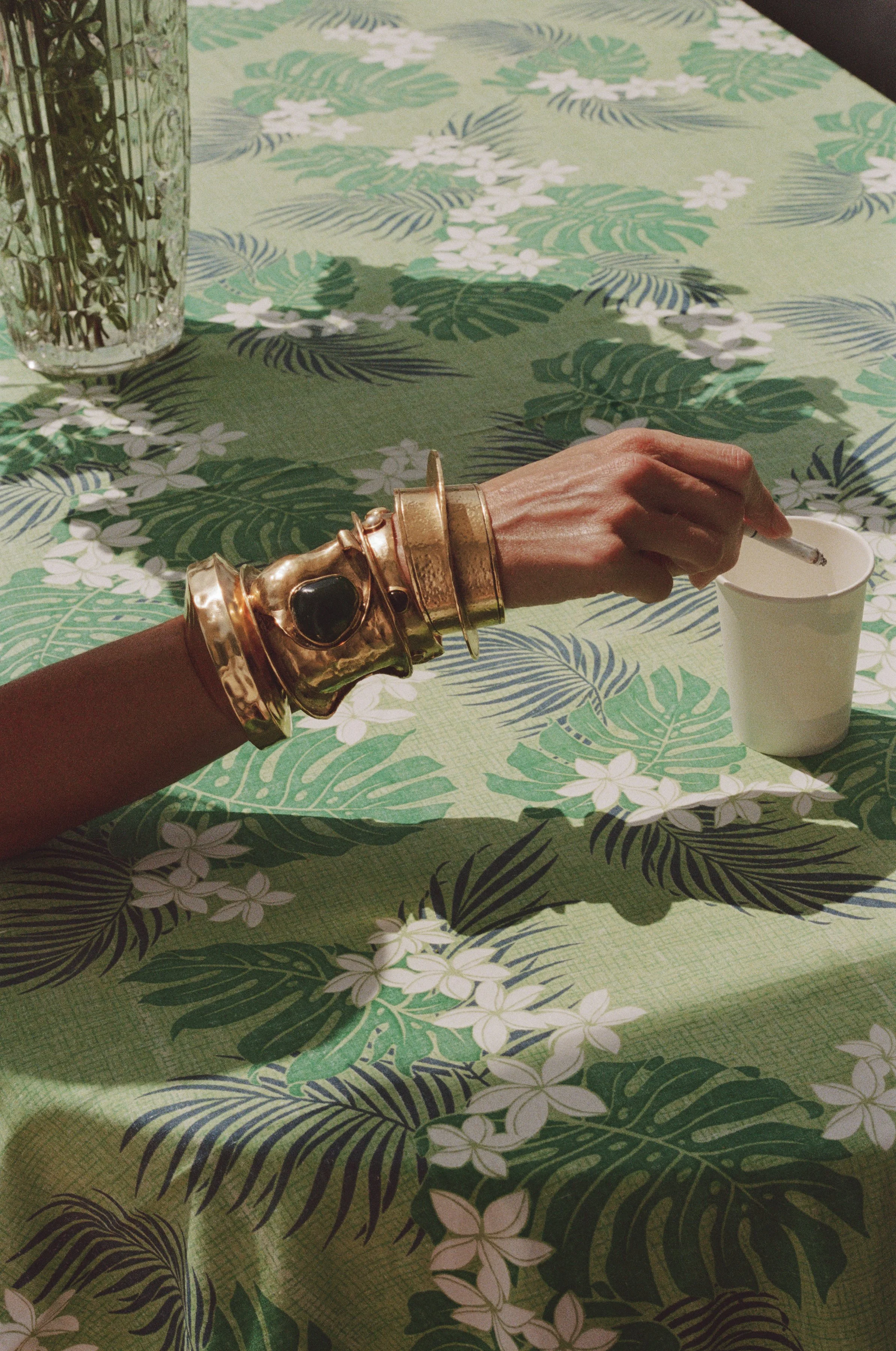 SAINT_LAURENT_SUMMER25_SHADES-OF-SUMMER_32_HR.jpg