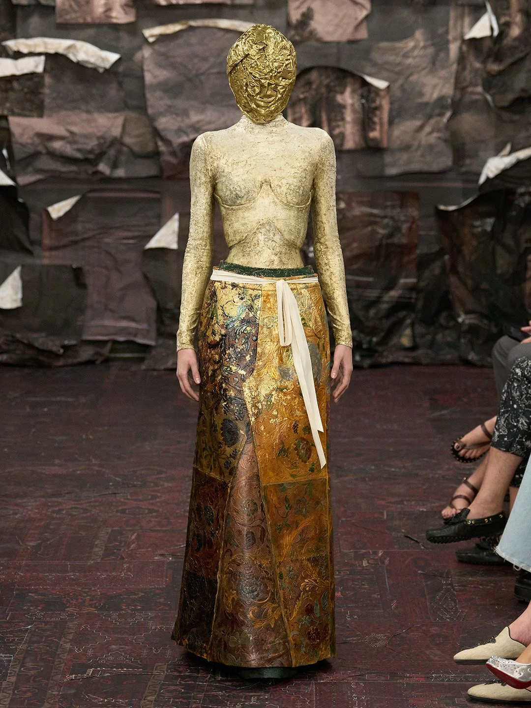 LOOK_13.jpg