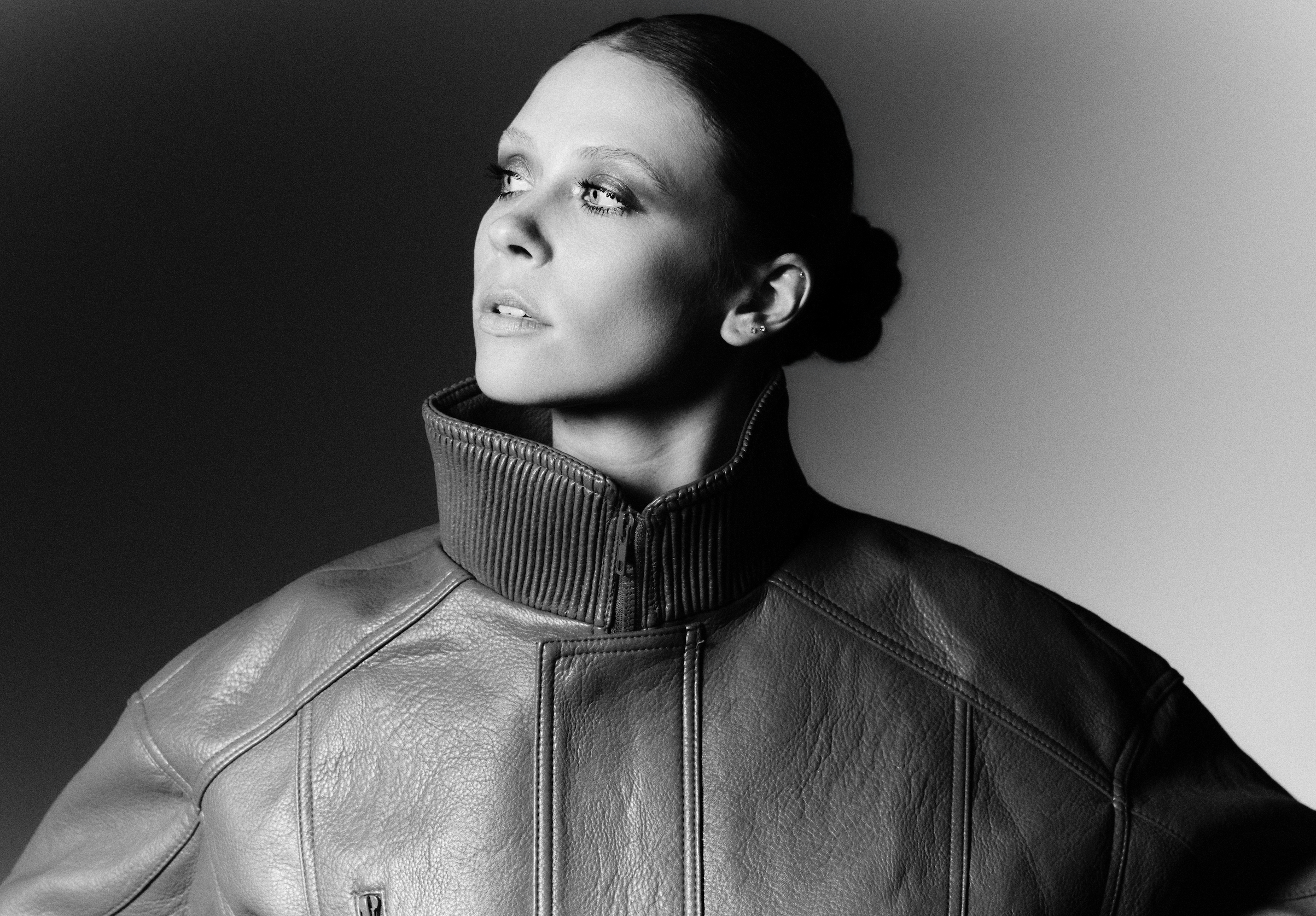 IN CONVERSATION WITH MIA TOMLINSON
